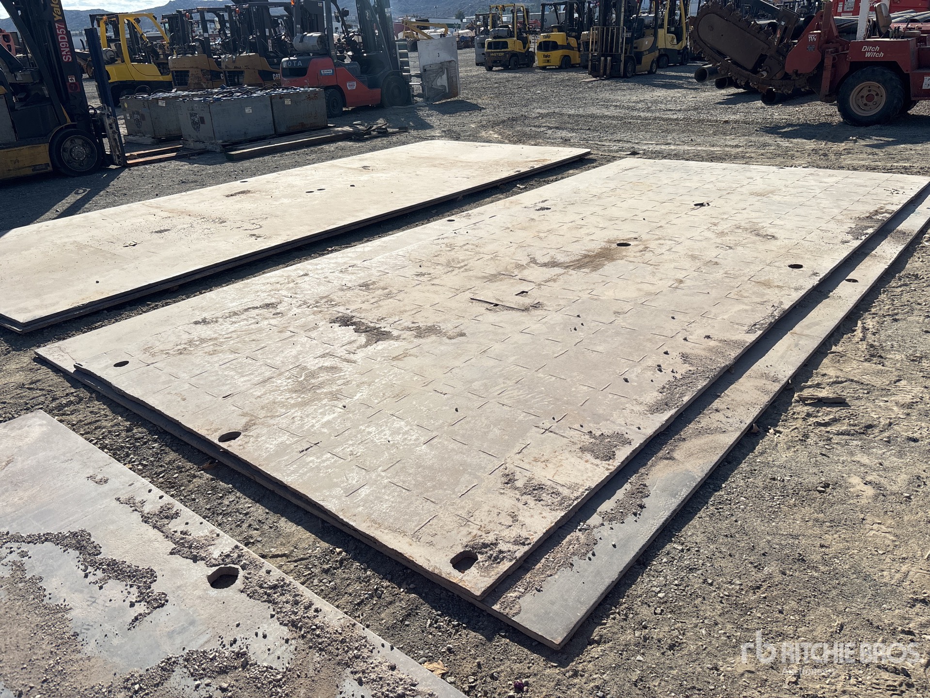 General Appearance with Bild, Ecke vorne rechts