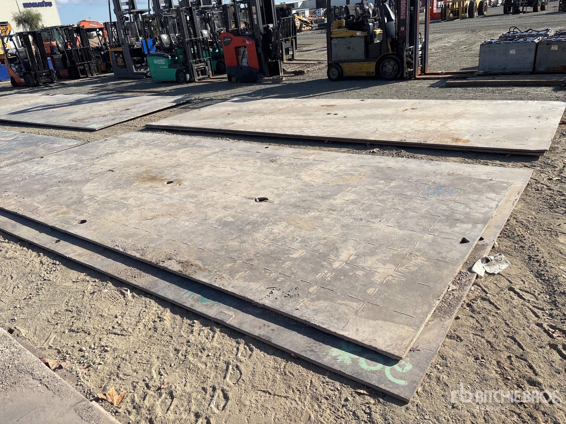 General Appearance with Bild, Ecke vorne links