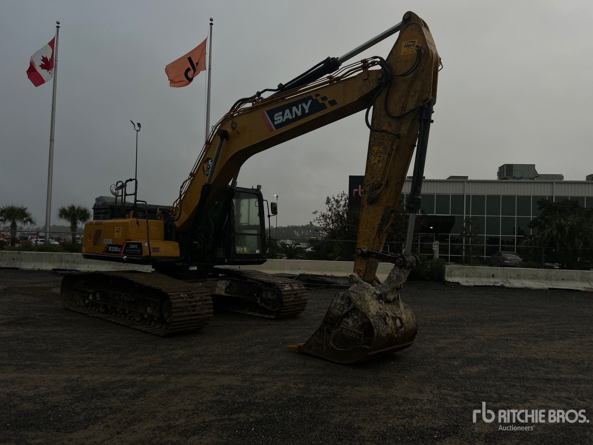 Aspect général with Image, coin avant droit