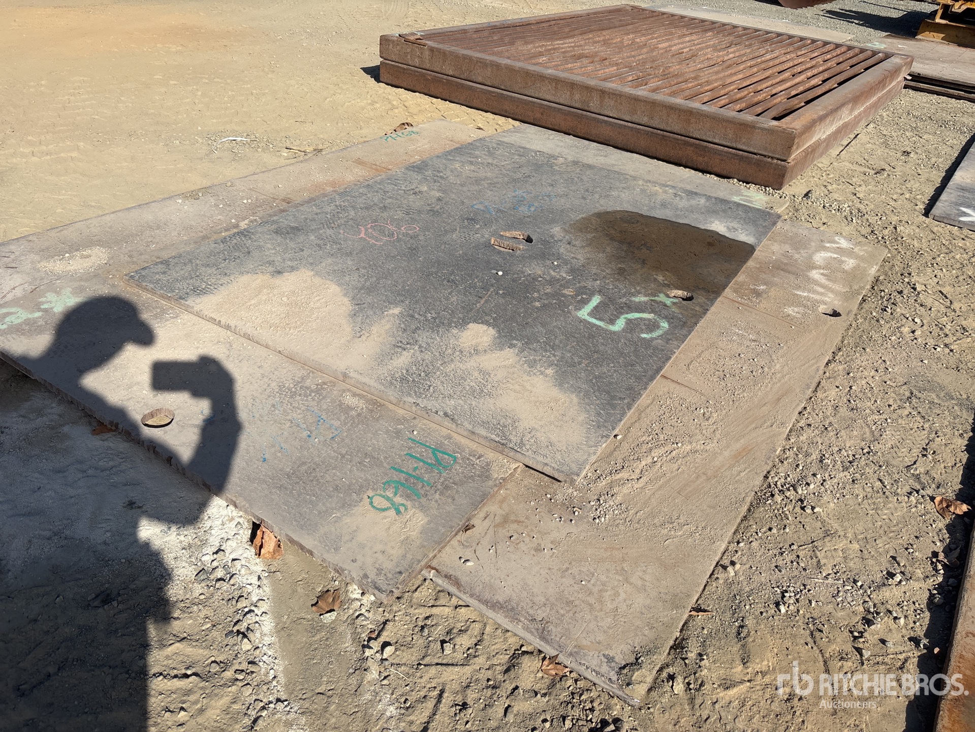 General Appearance with Bild, Ecke hinten links