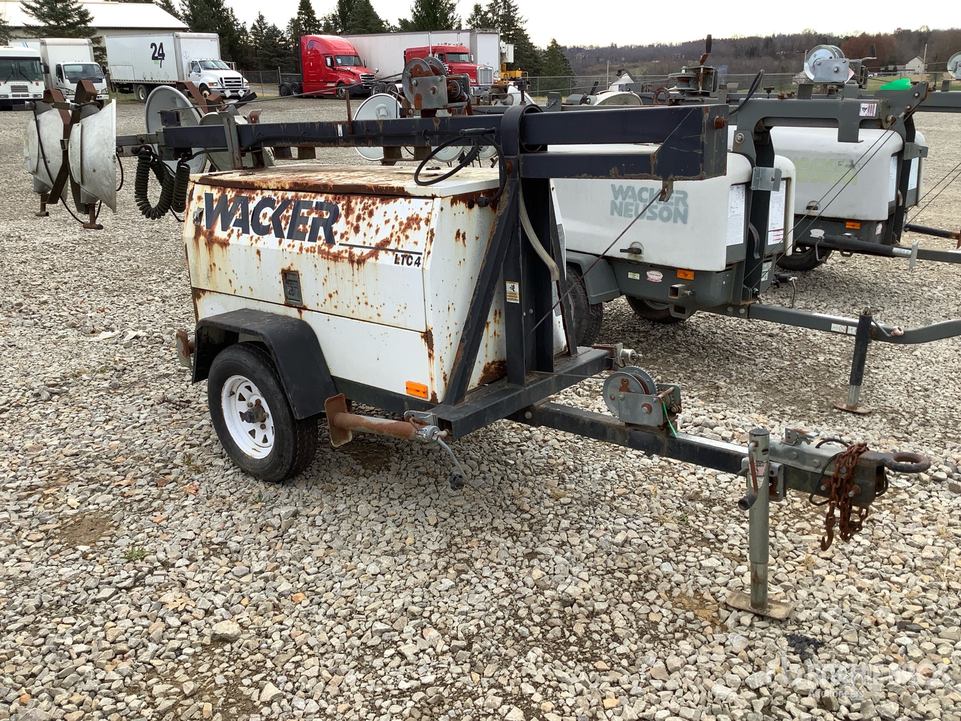 General Appearance with Picture, Right Front Corner