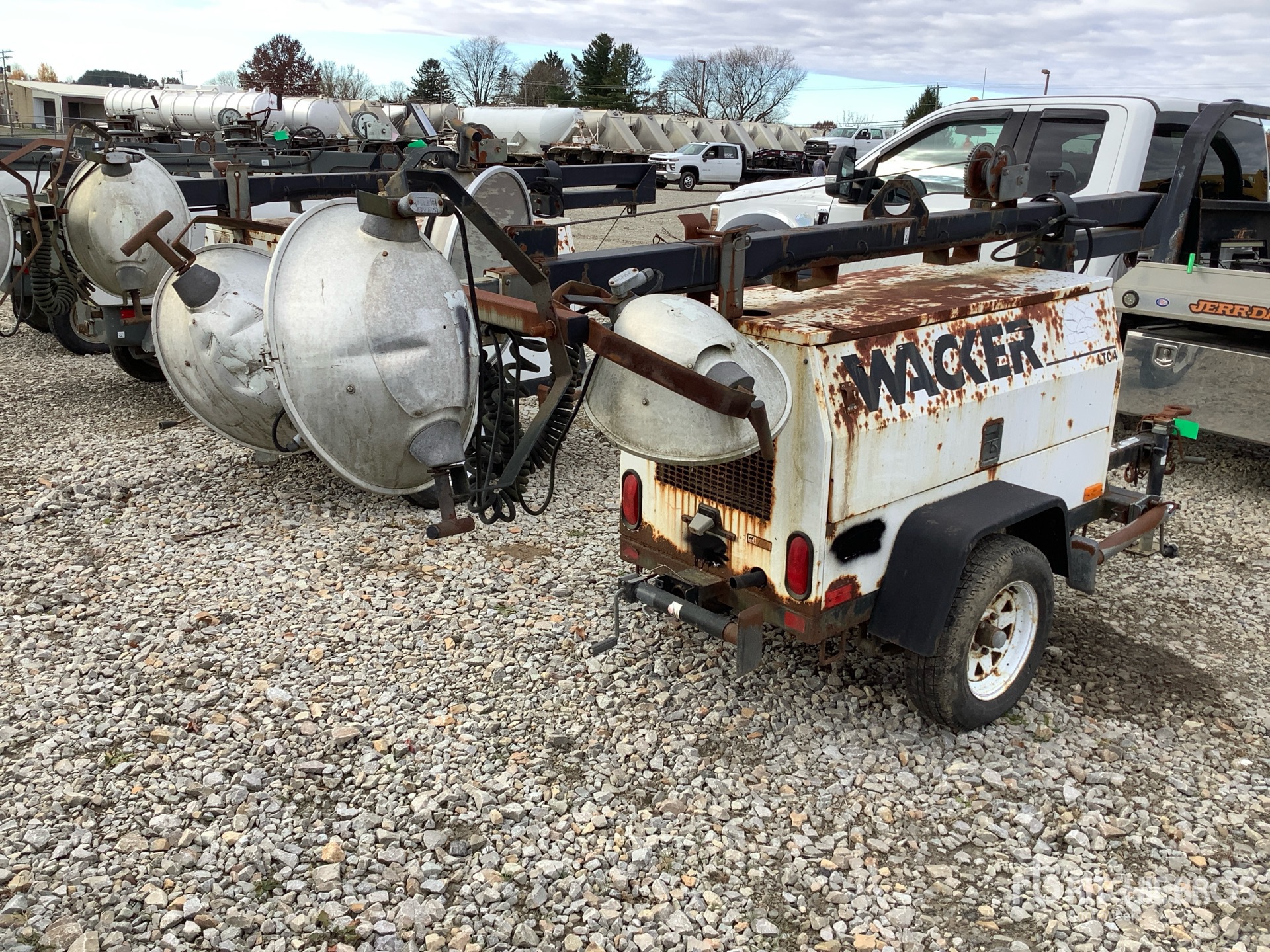 General Appearance with Picture, Right Rear Corner