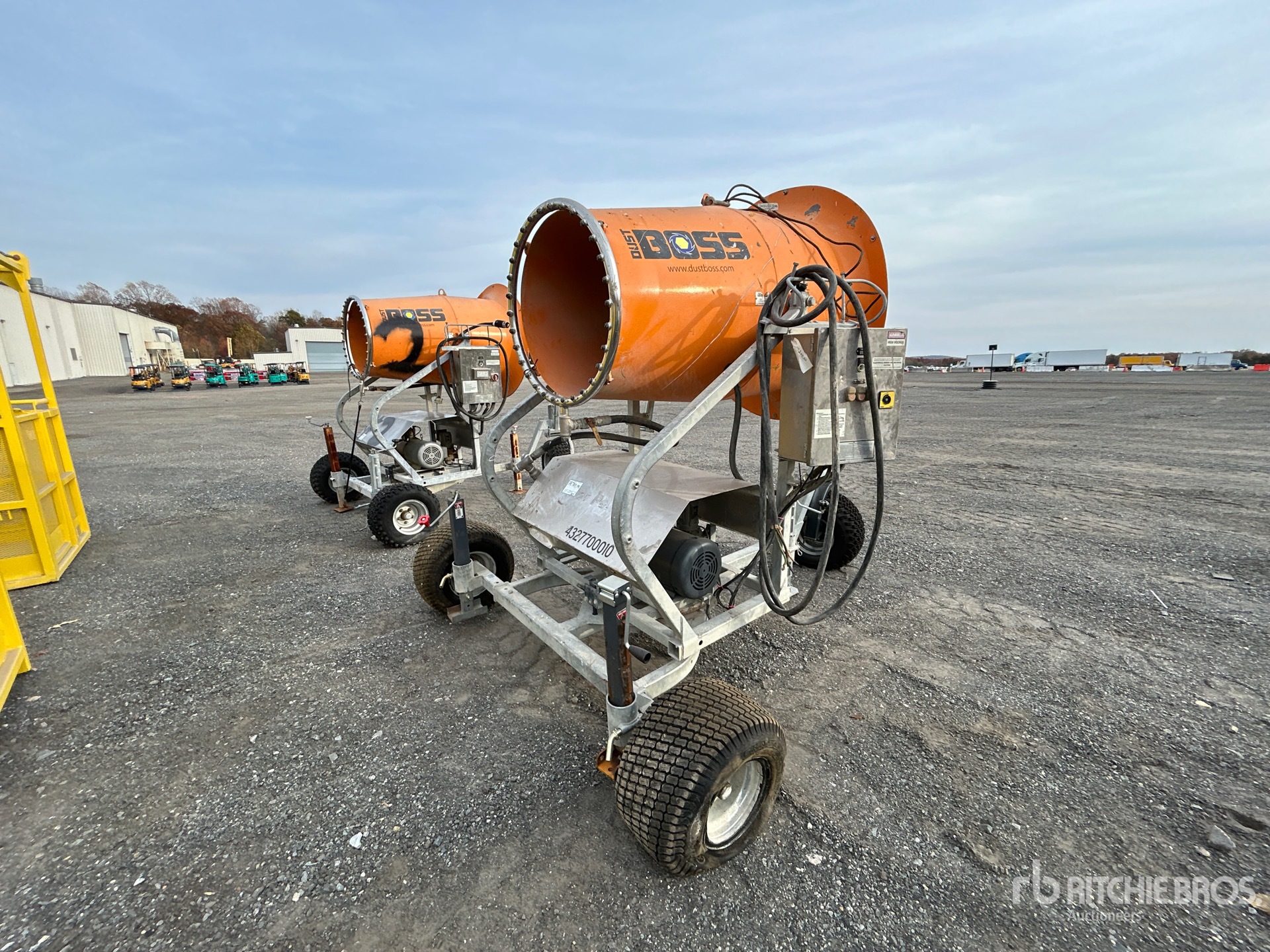 General Appearance with Foto, angolo anteriore sinistro