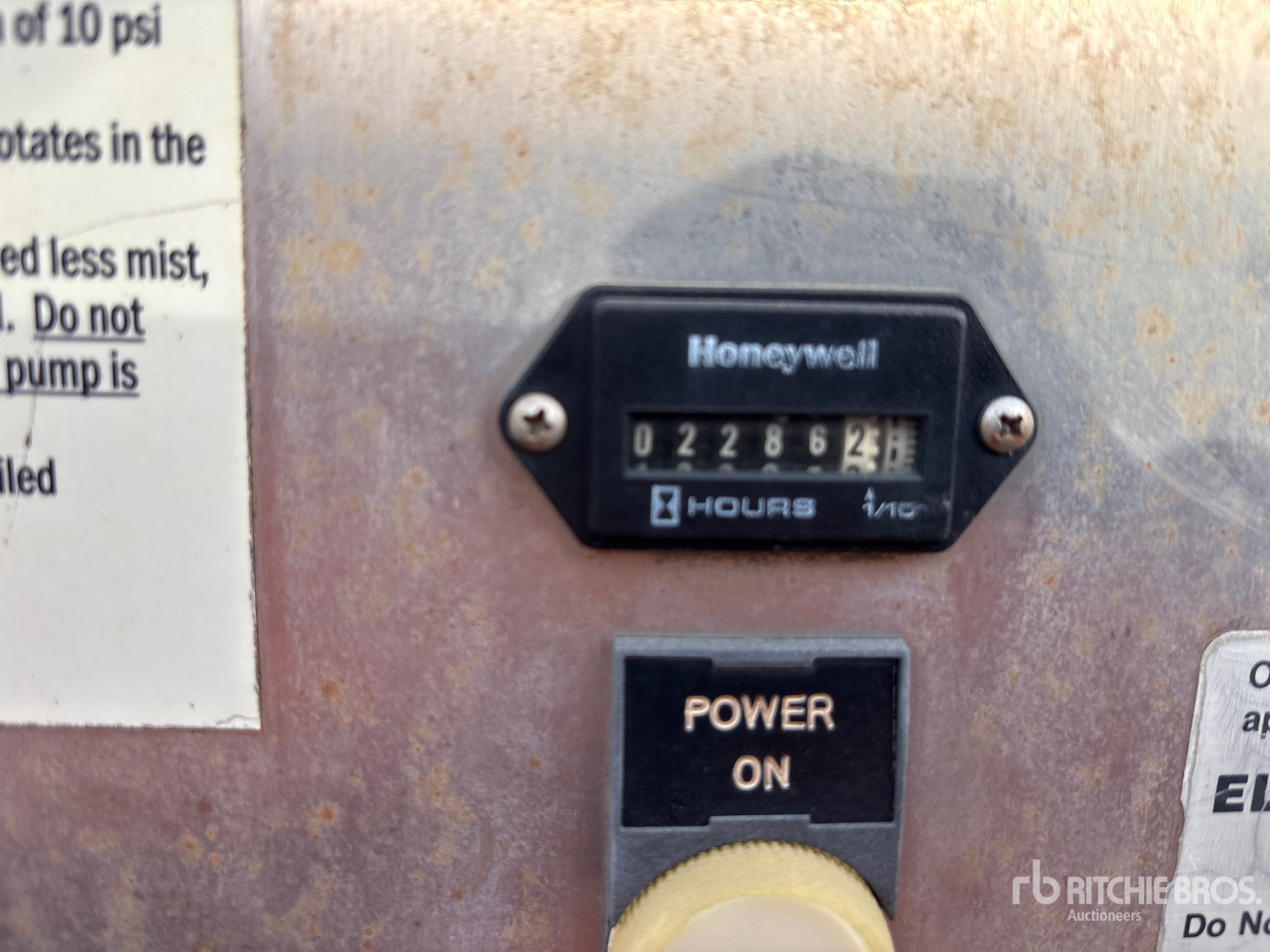 General Appearance with Hour Meter / Odometer