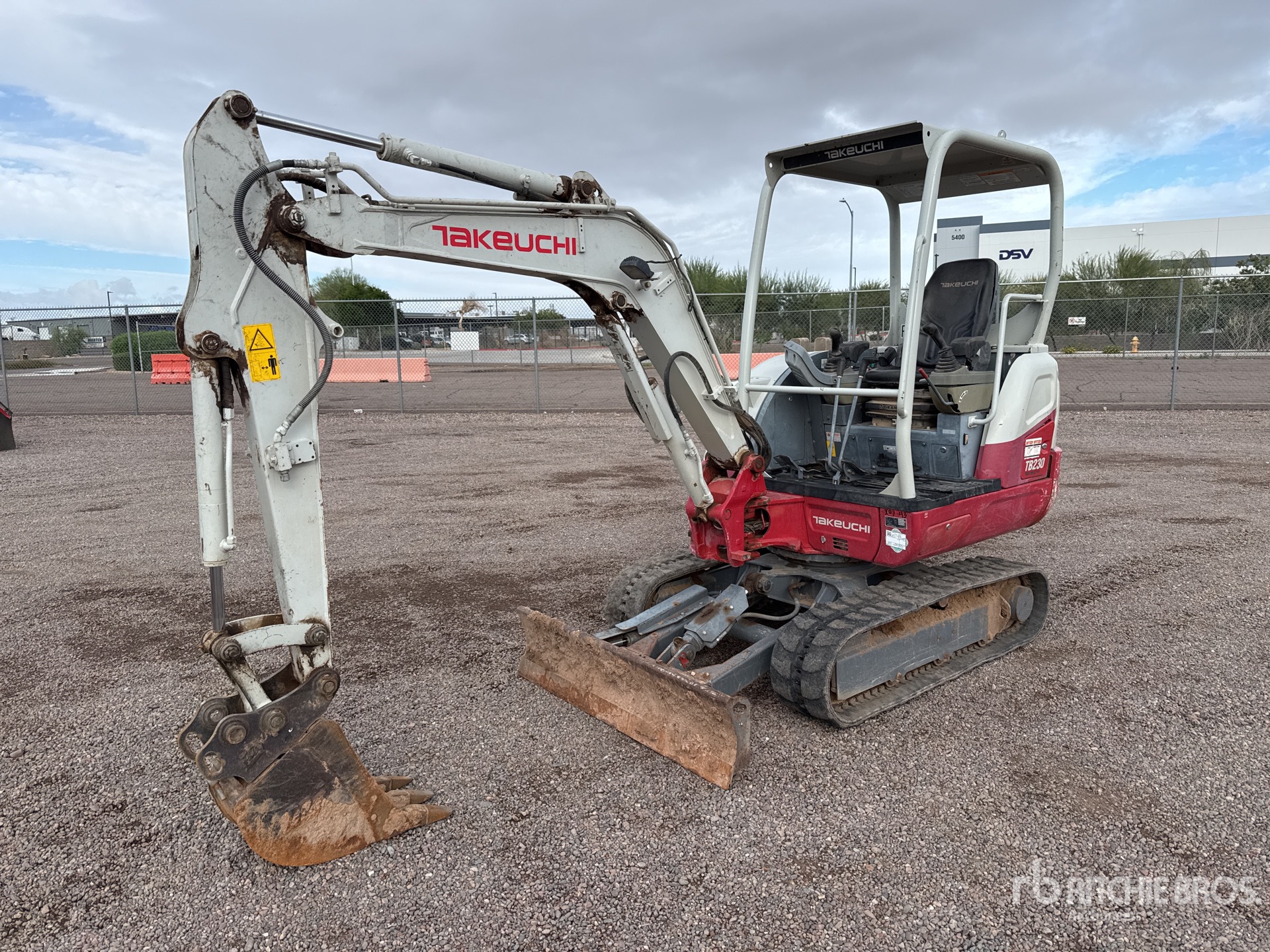 General Appearance with Picture, Left Front Corner