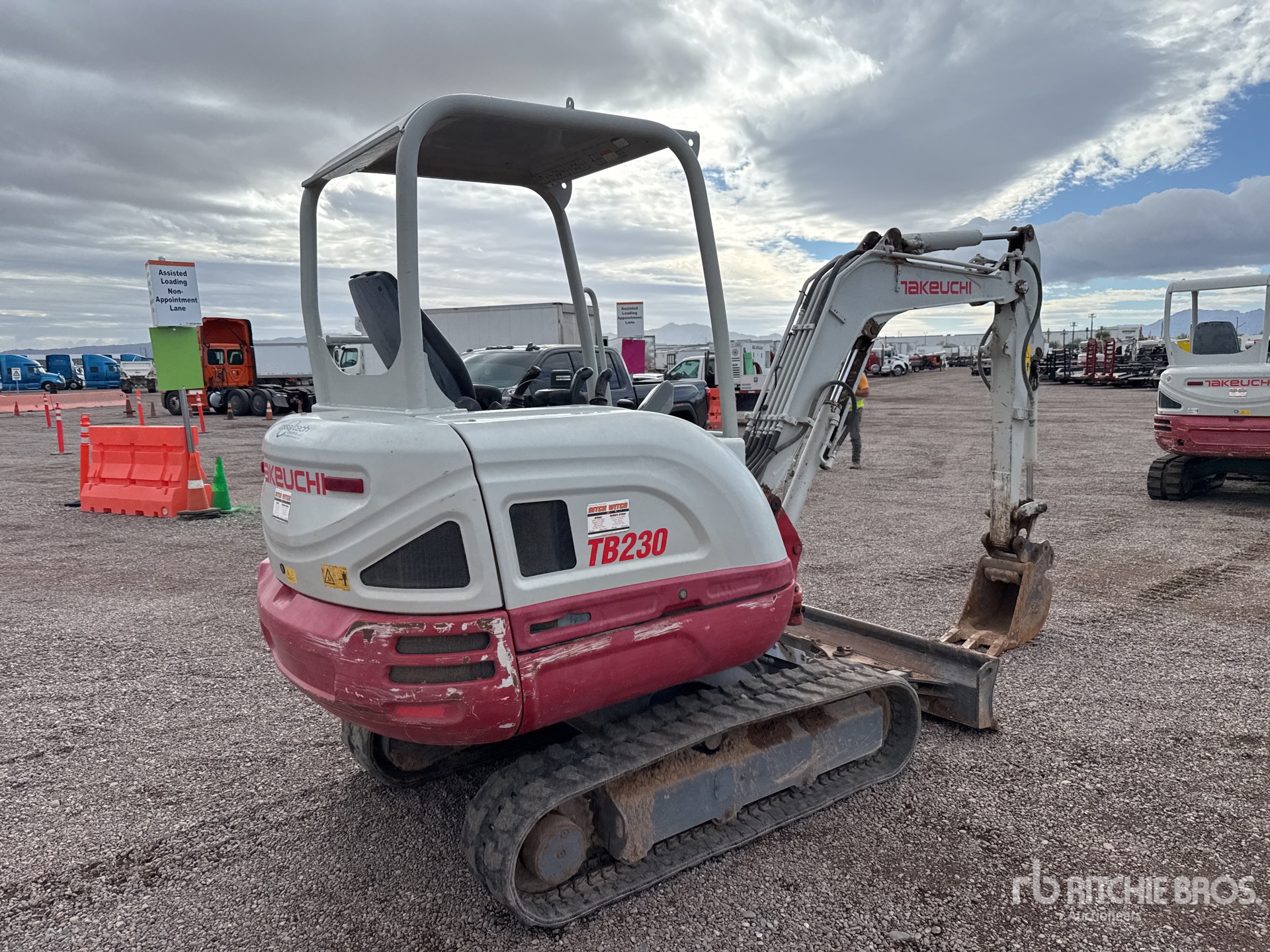 General Appearance with Picture, Right Rear Corner