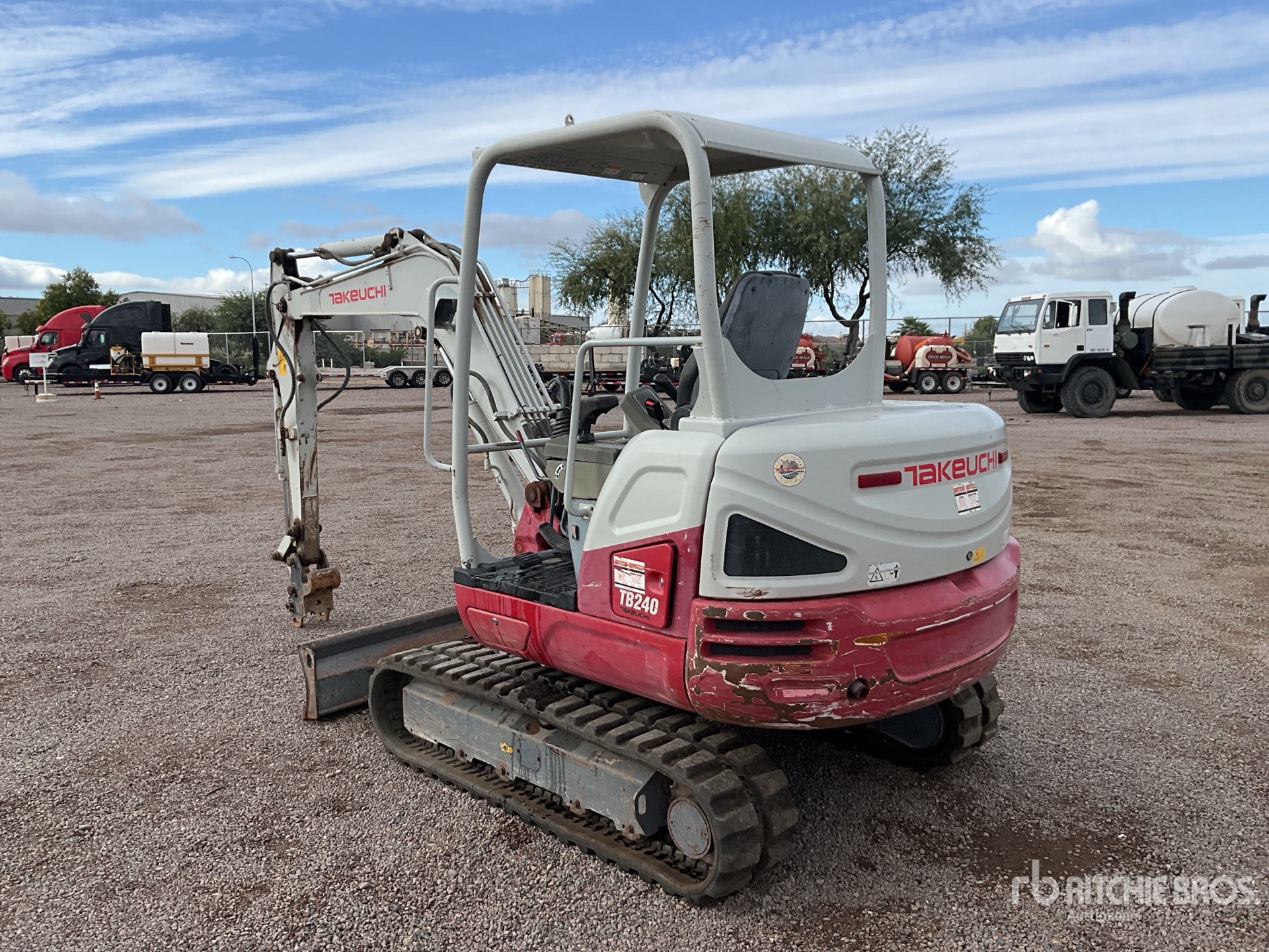 General Appearance with Picture, Left Rear Corner