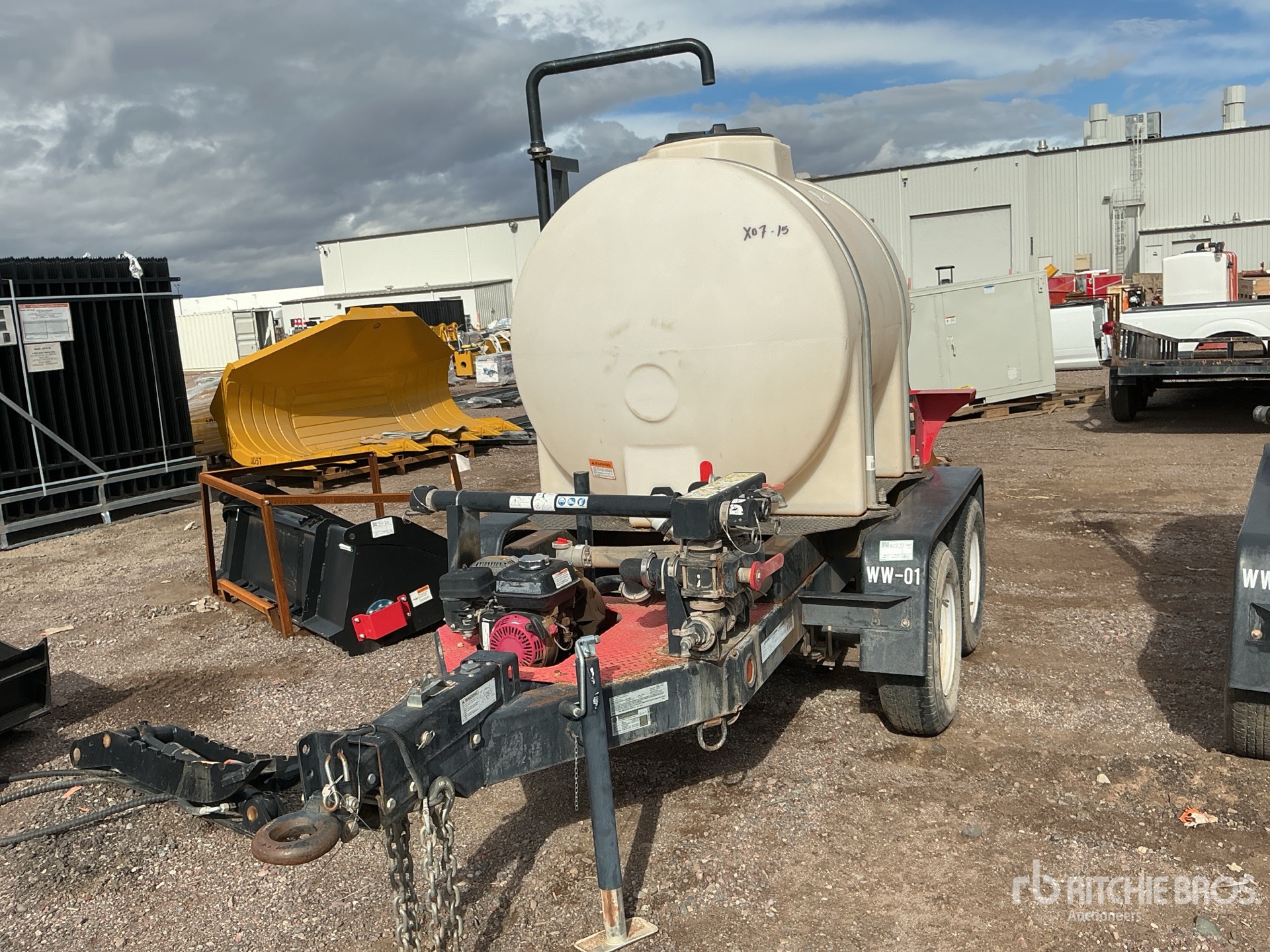 General Appearance with Image, coin avant gauche