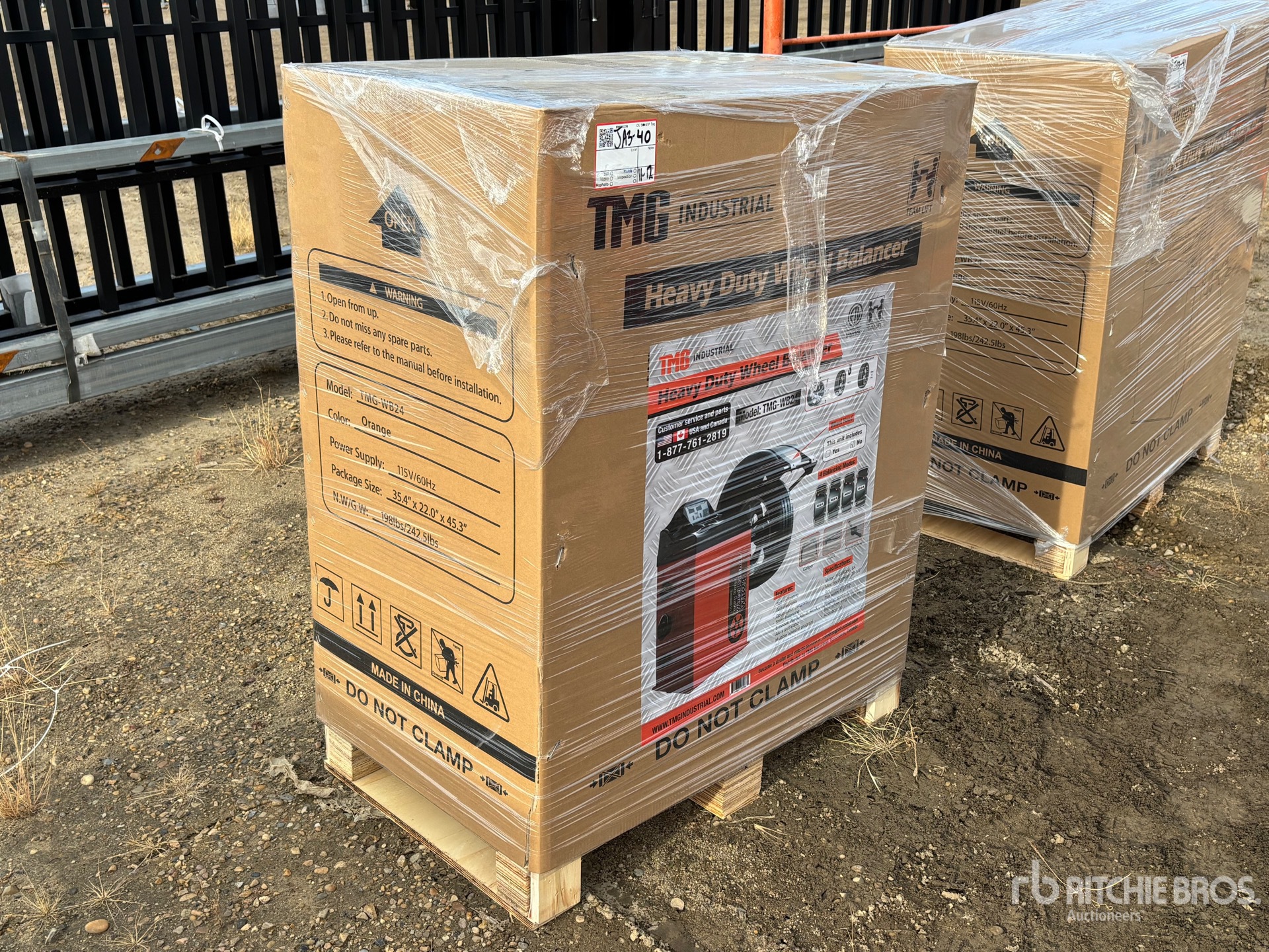 General Appearance with Picture, Right Front Corner