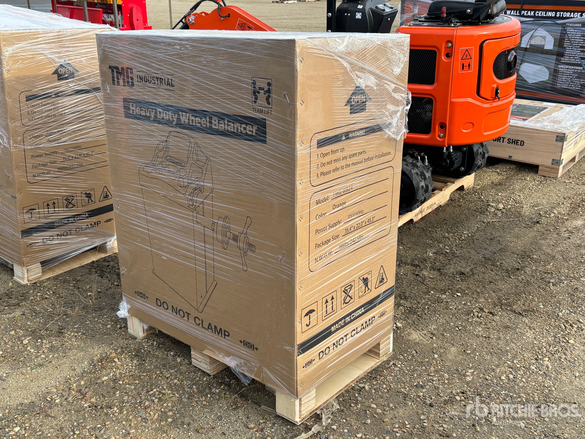 General Appearance with Picture, Right Rear Corner