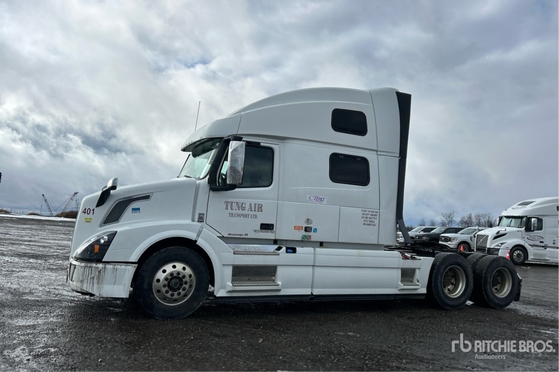 General Appearance with Picture, Left Front Corner