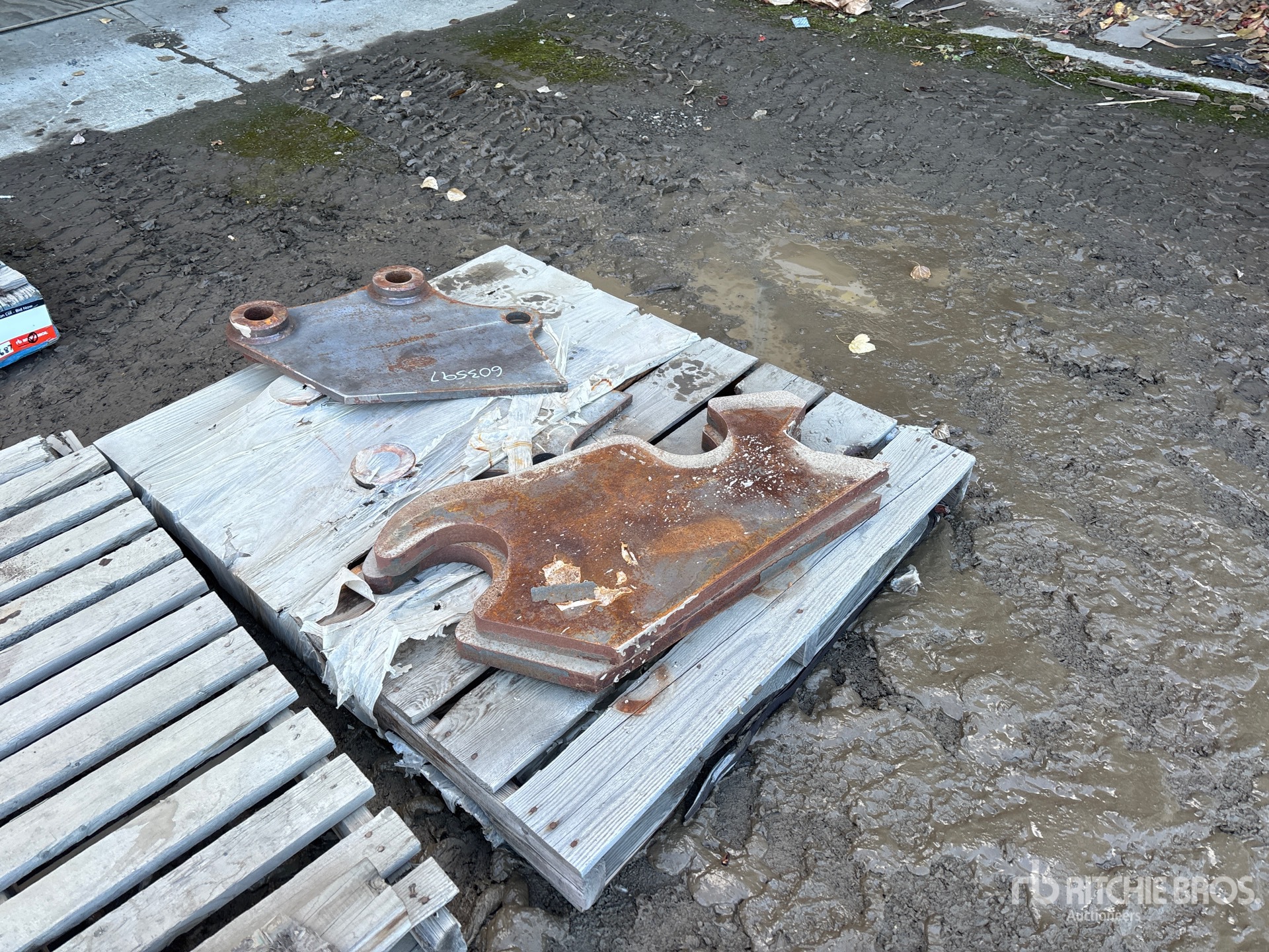 General Appearance with Bild, Ecke vorne rechts