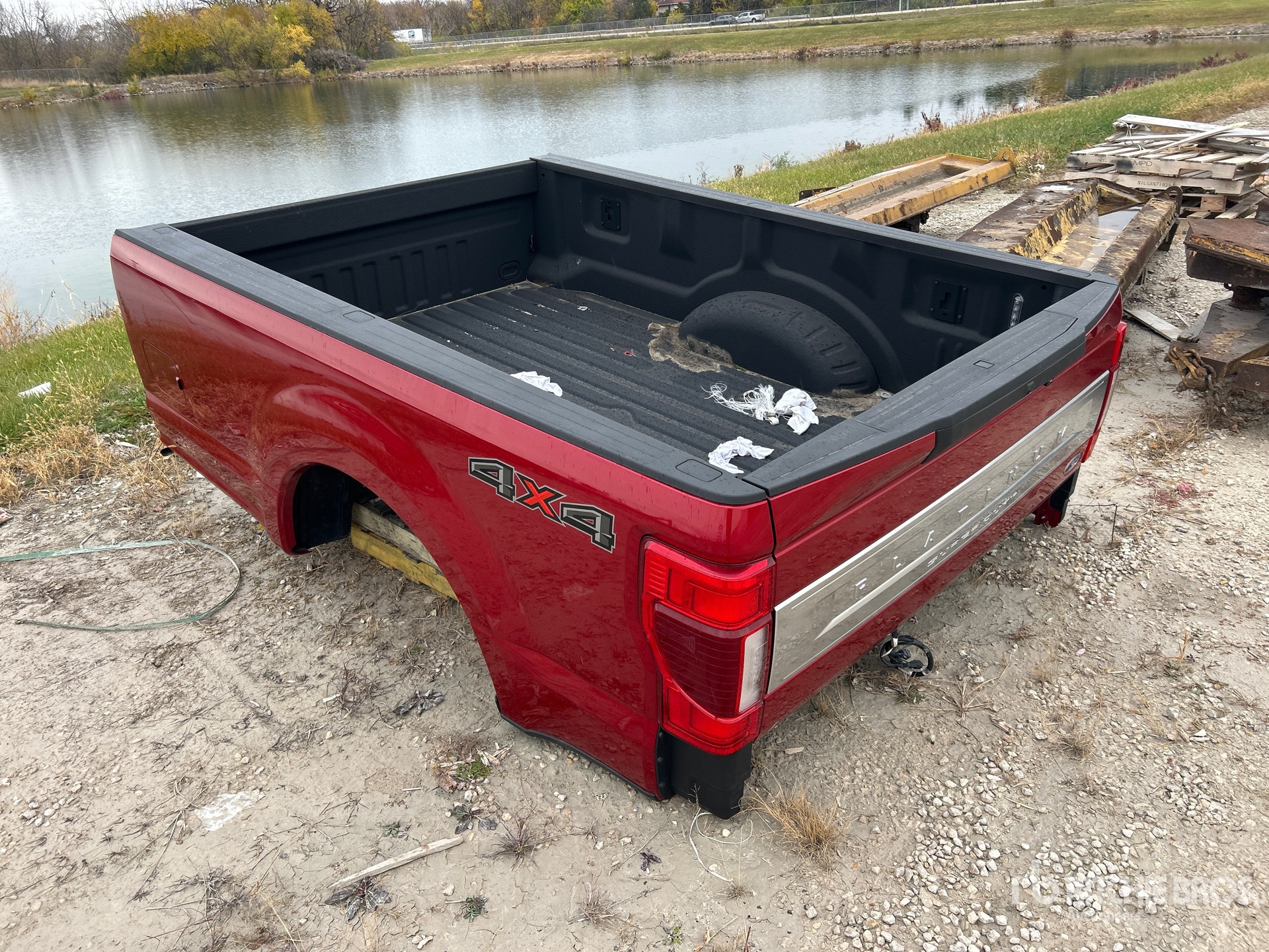 General Appearance with Zdjęcie, lewy dolny róg