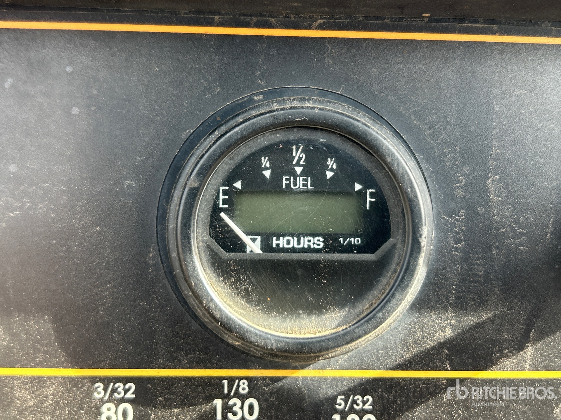 General Appearance with Horímetro / Odómetro