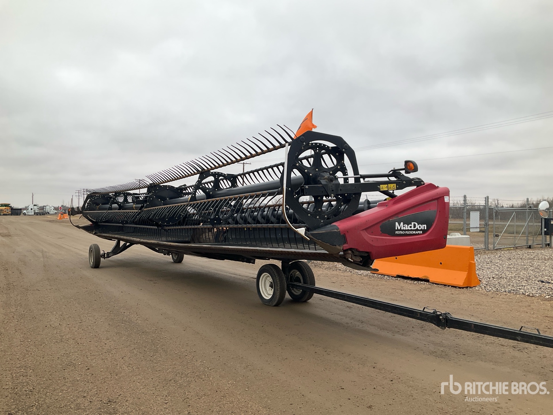 General Appearance with Foto, angolo anteriore sinistro