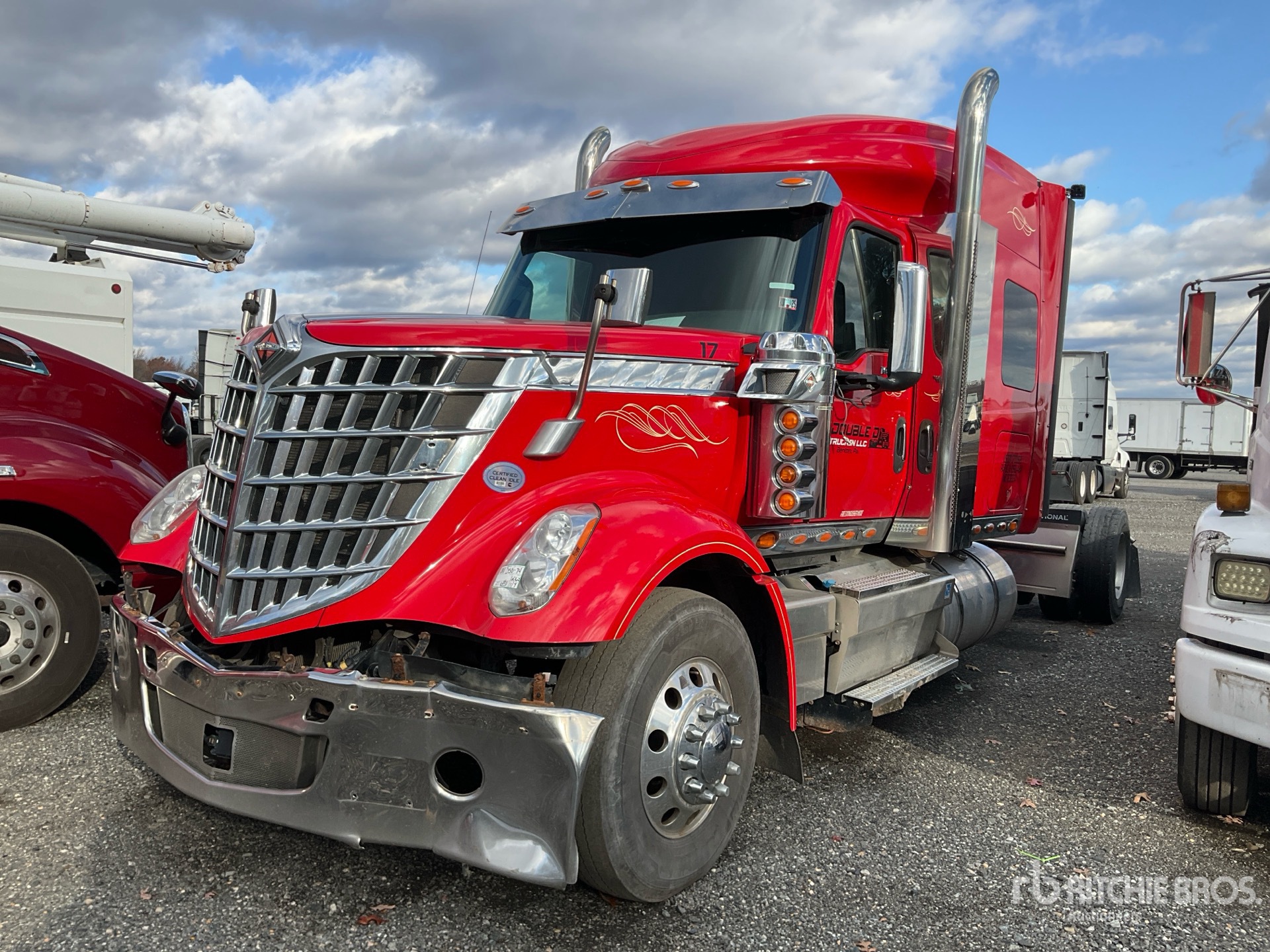 General Appearance with Picture, Left Front Corner