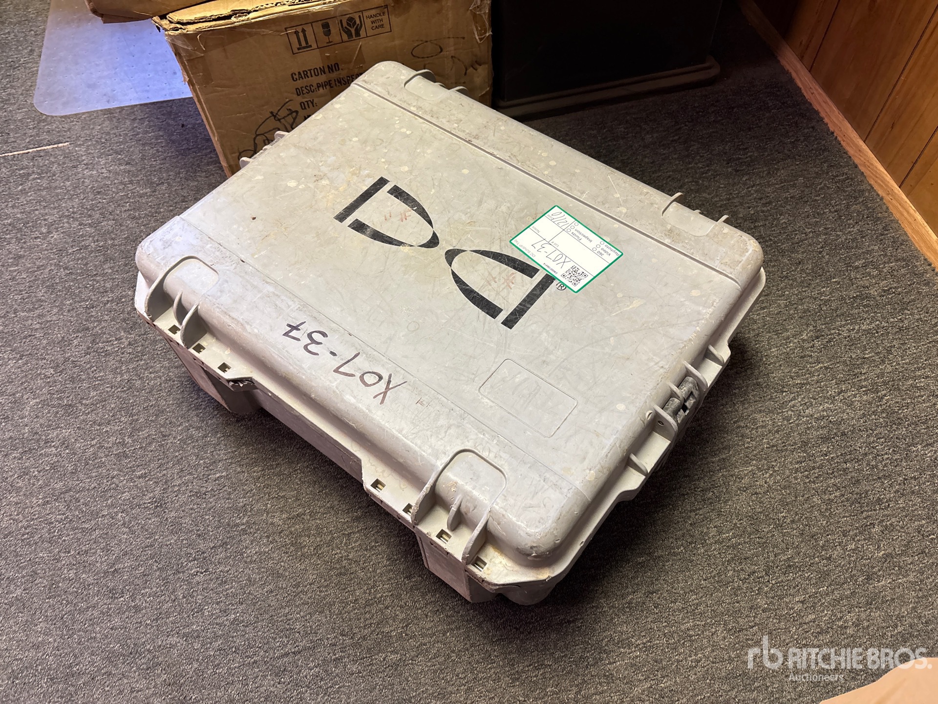 General Appearance with Image, coin arrière droit