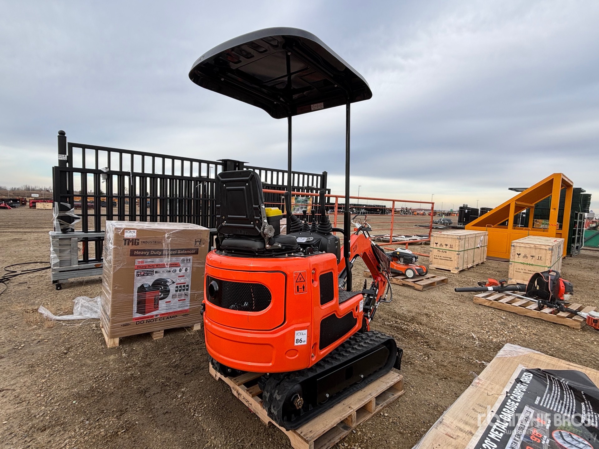 General Appearance with Picture, Right Rear Corner