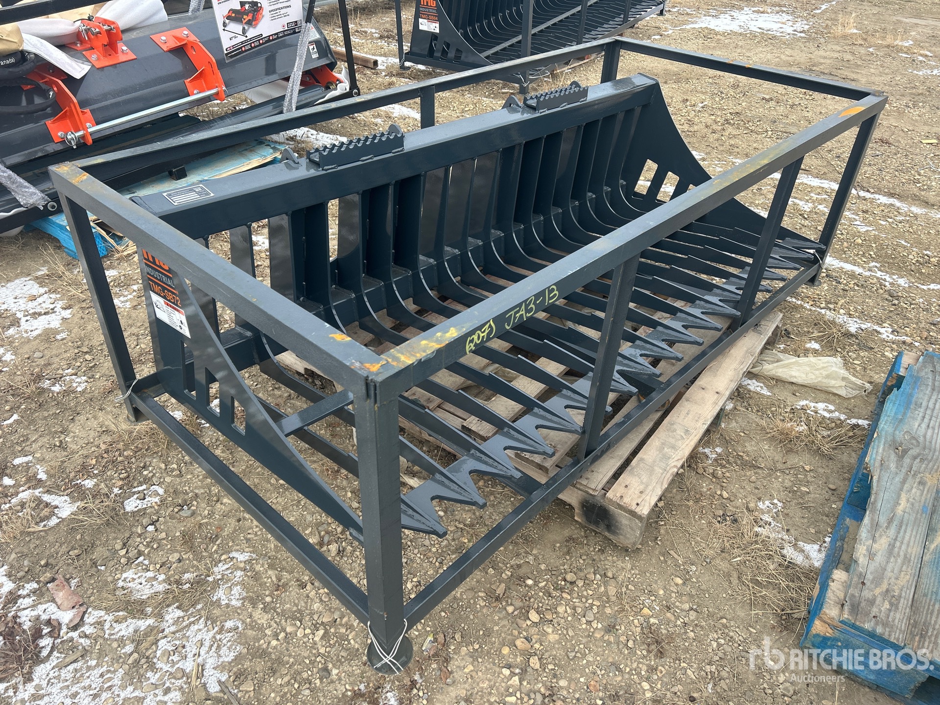 General Appearance with Picture, Right Front Corner