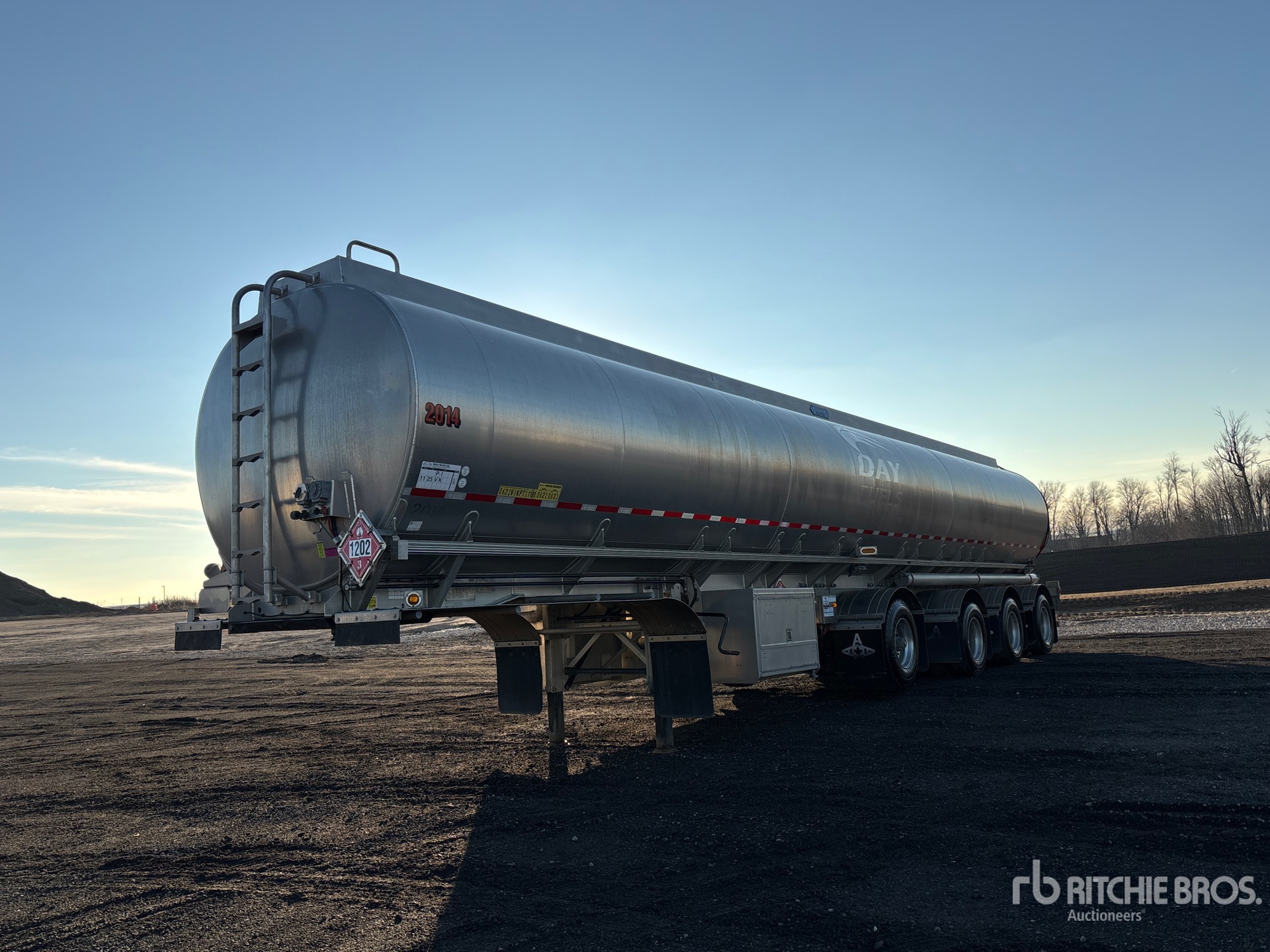 Aspect général with Image, coin avant gauche