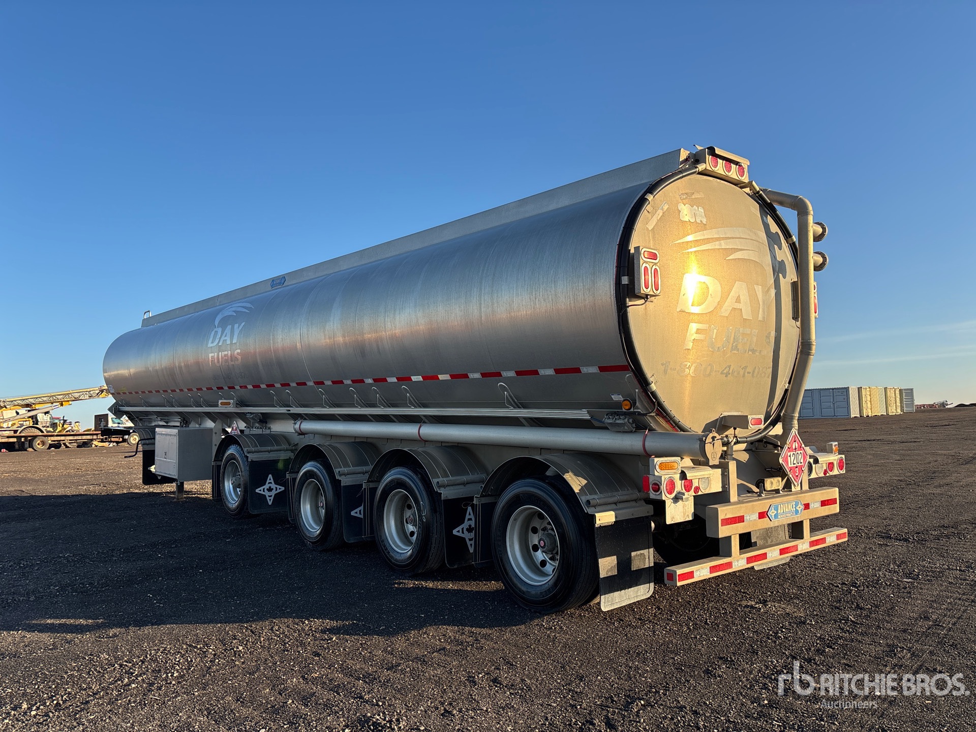 Aspect général with Image, coin arrière gauche