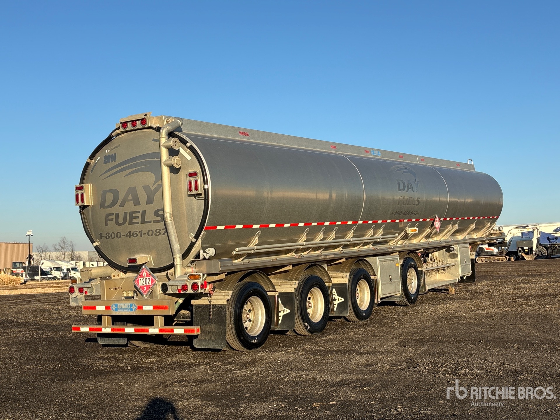 Aspect général with Image, coin arrière droit