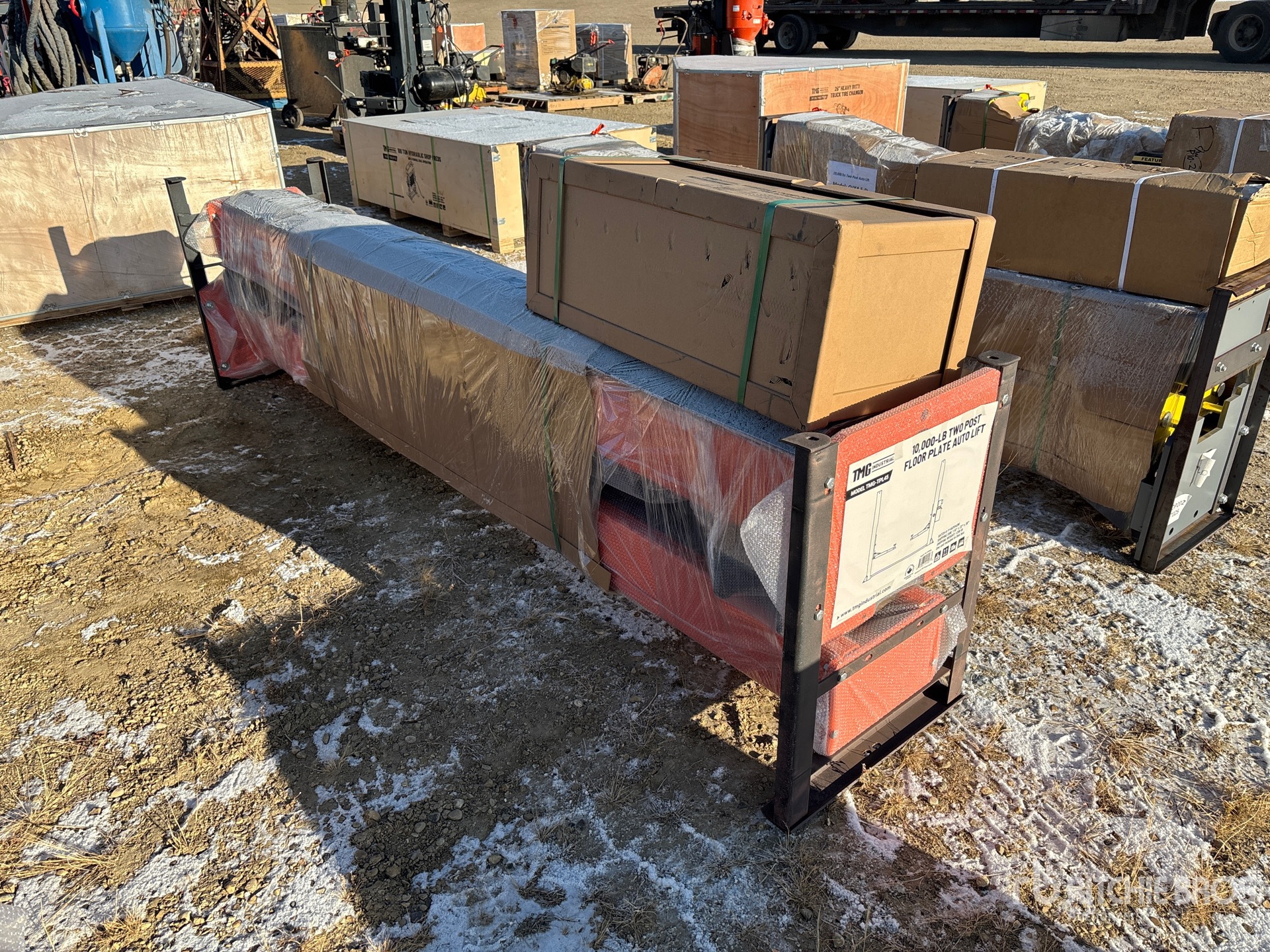 Aspect général with Image, coin arrière droit