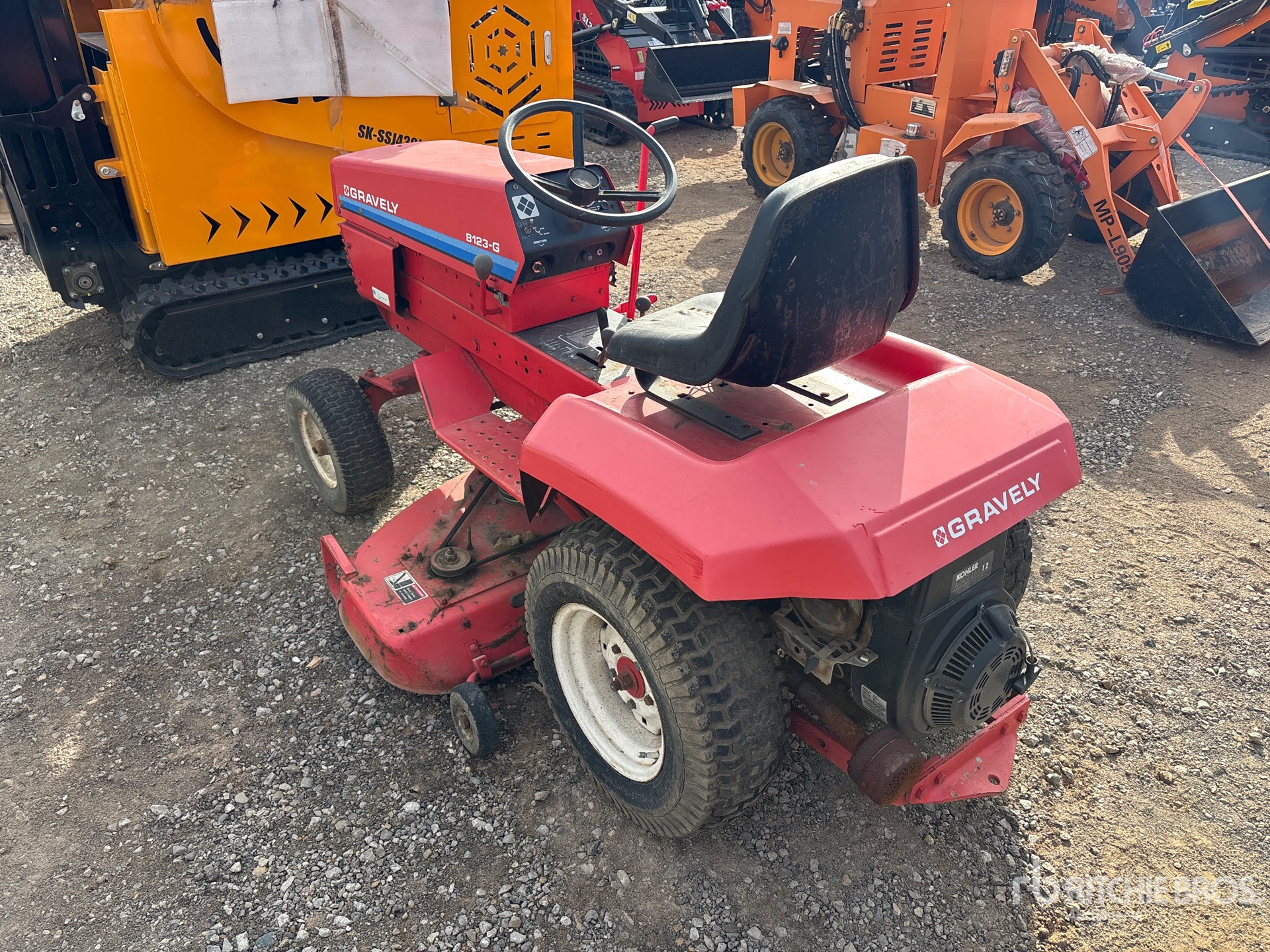 General Appearance with Picture, Right Rear Corner