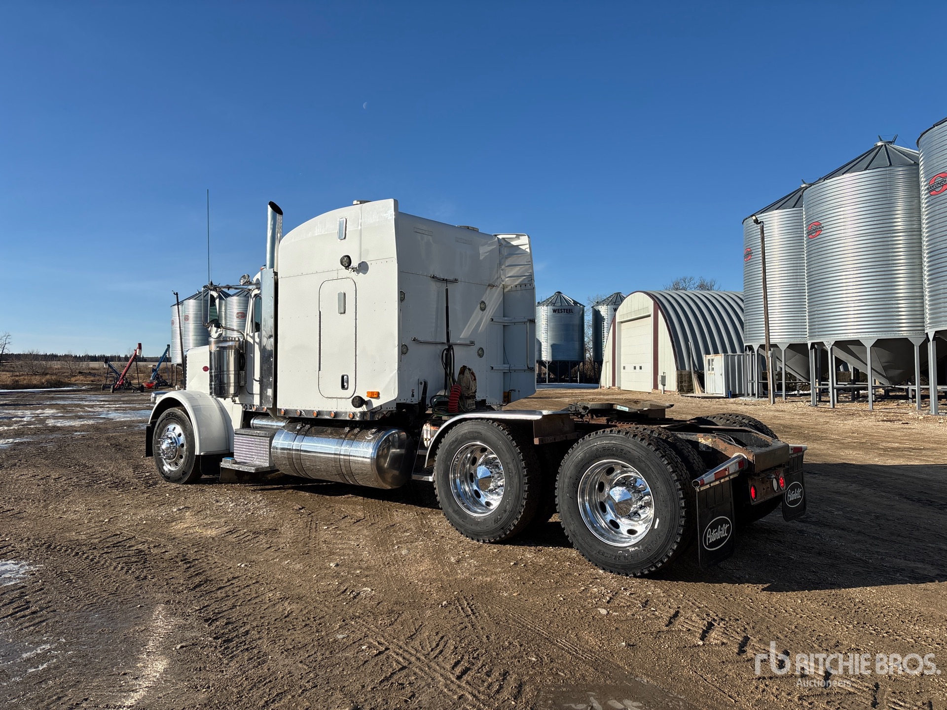 General Appearance with Imagen: esquina trasera izquierda