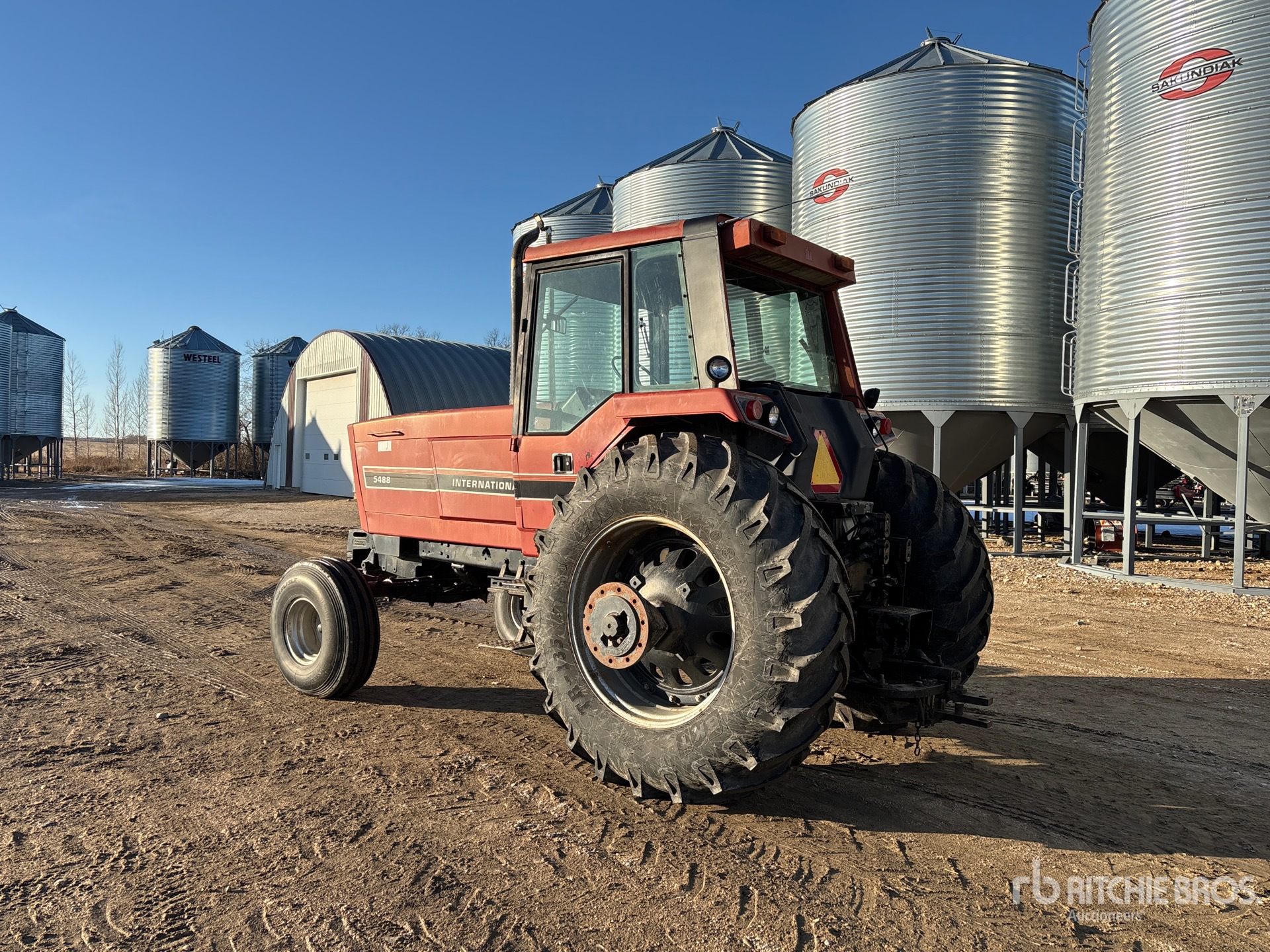 General Appearance with Bild, Ecke hinten links