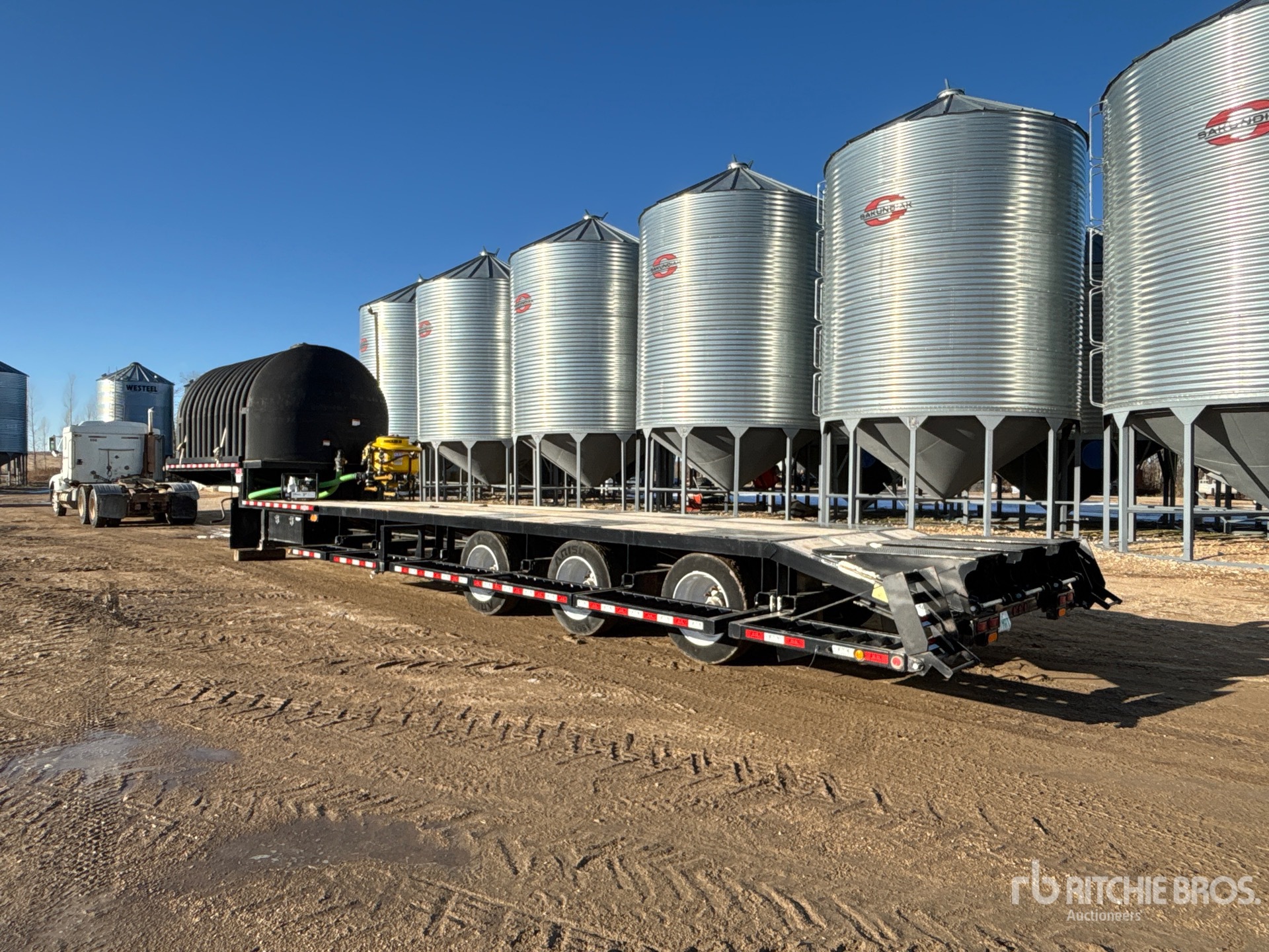 General Appearance with Imagen: esquina trasera izquierda