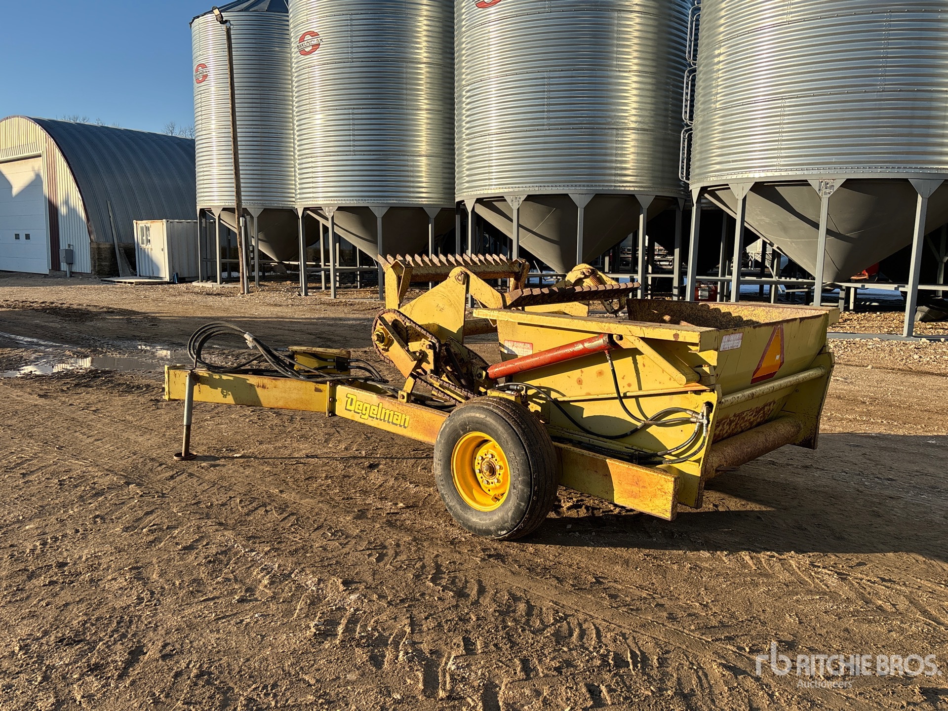 General Appearance with Zdjęcie, lewy dolny róg