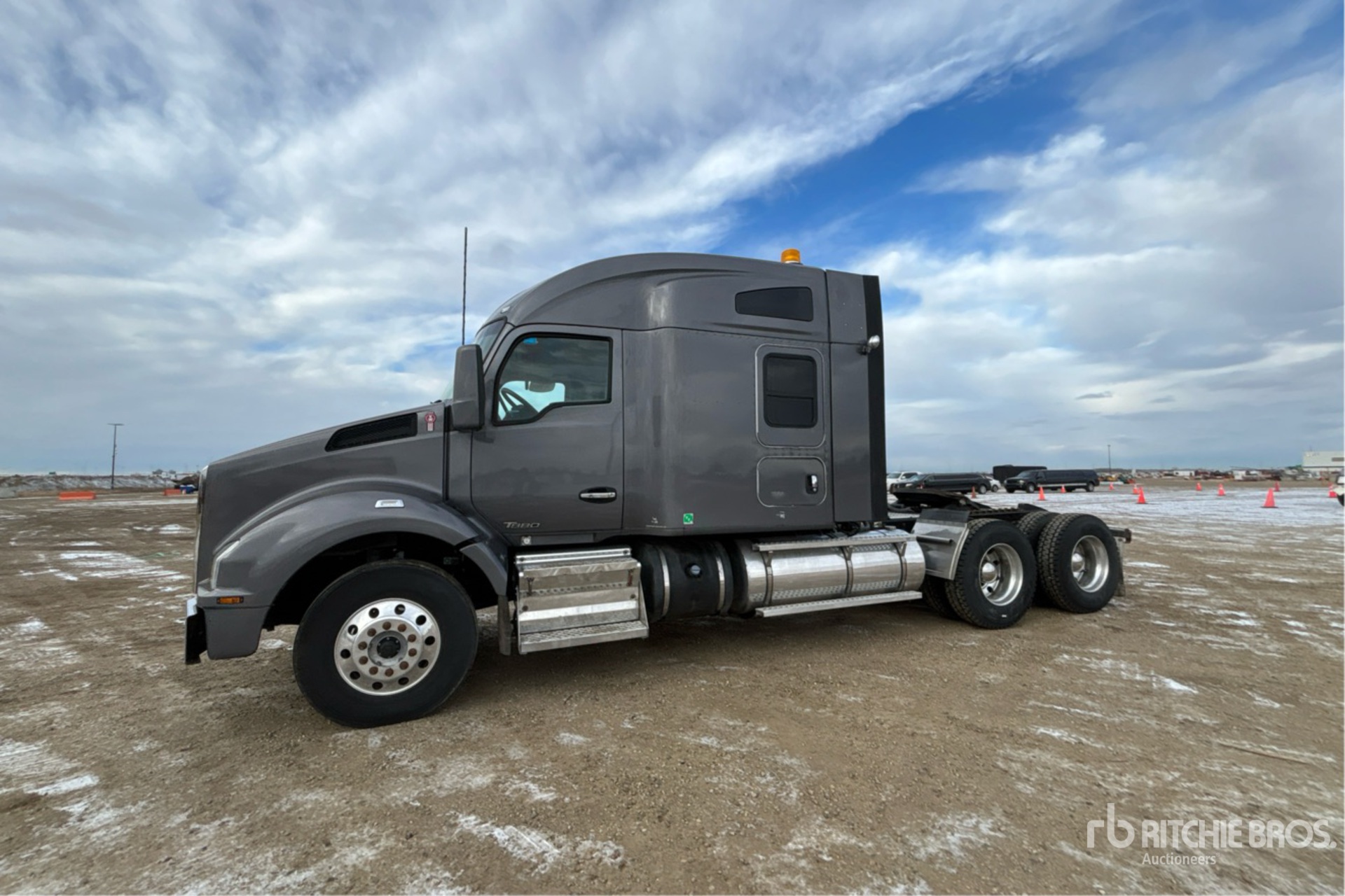 General Appearance with Picture, Left Front Corner