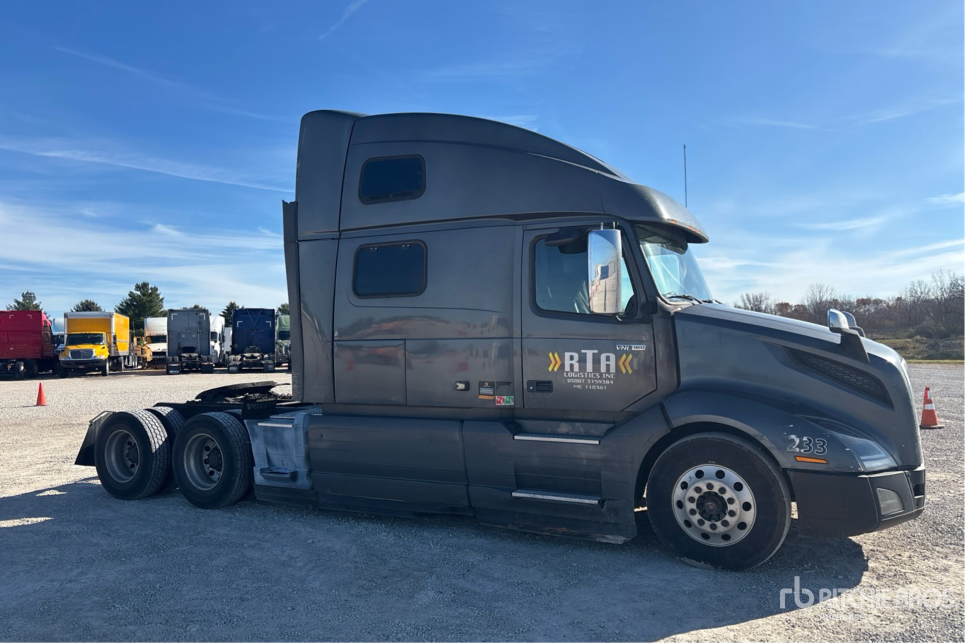 General Appearance with Picture, Right Front Corner