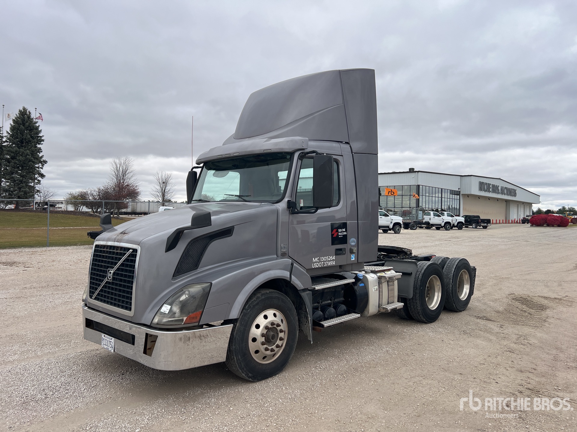 Aspect général with Image, coin avant gauche