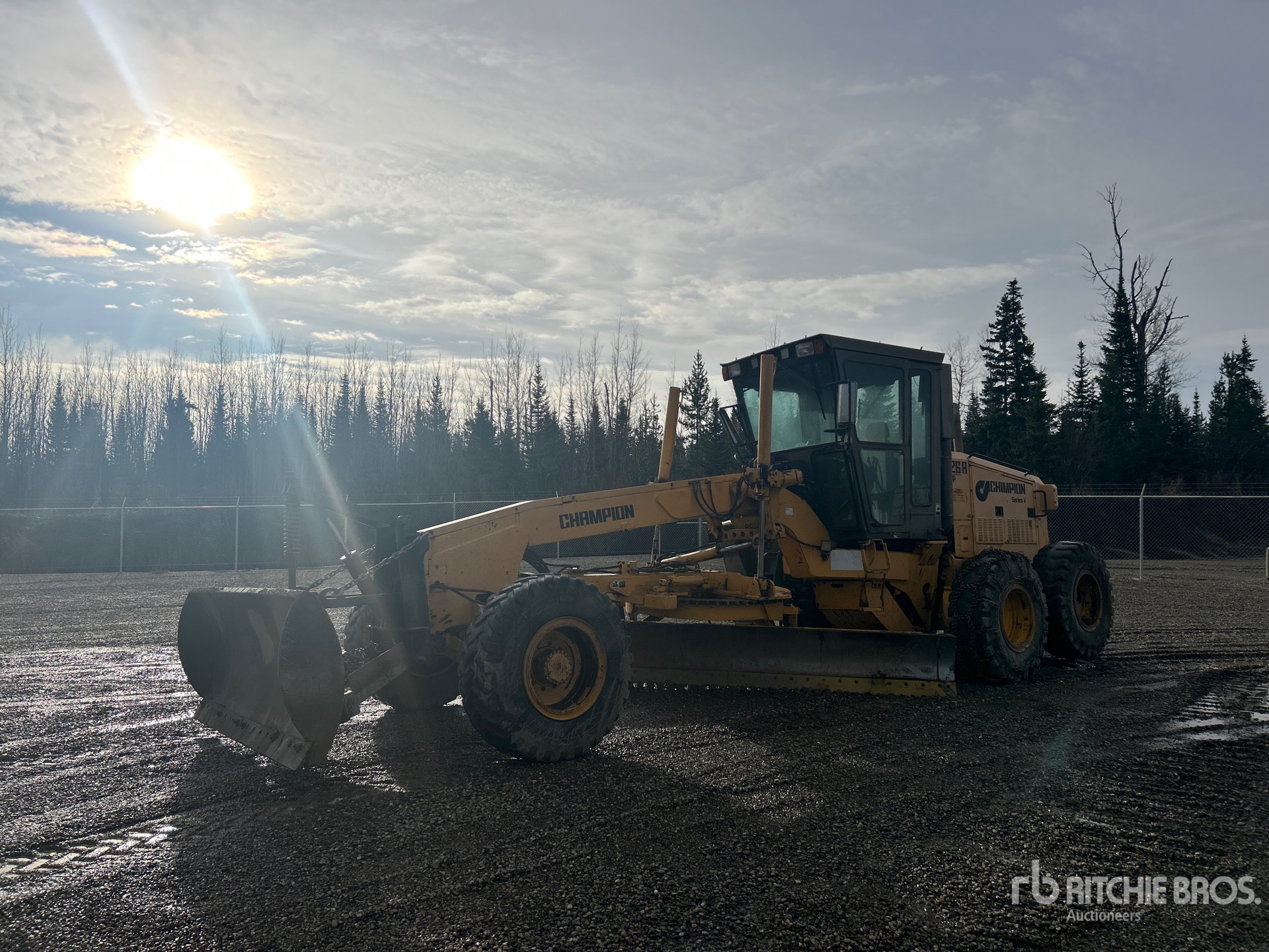 General Appearance with Featured Photo