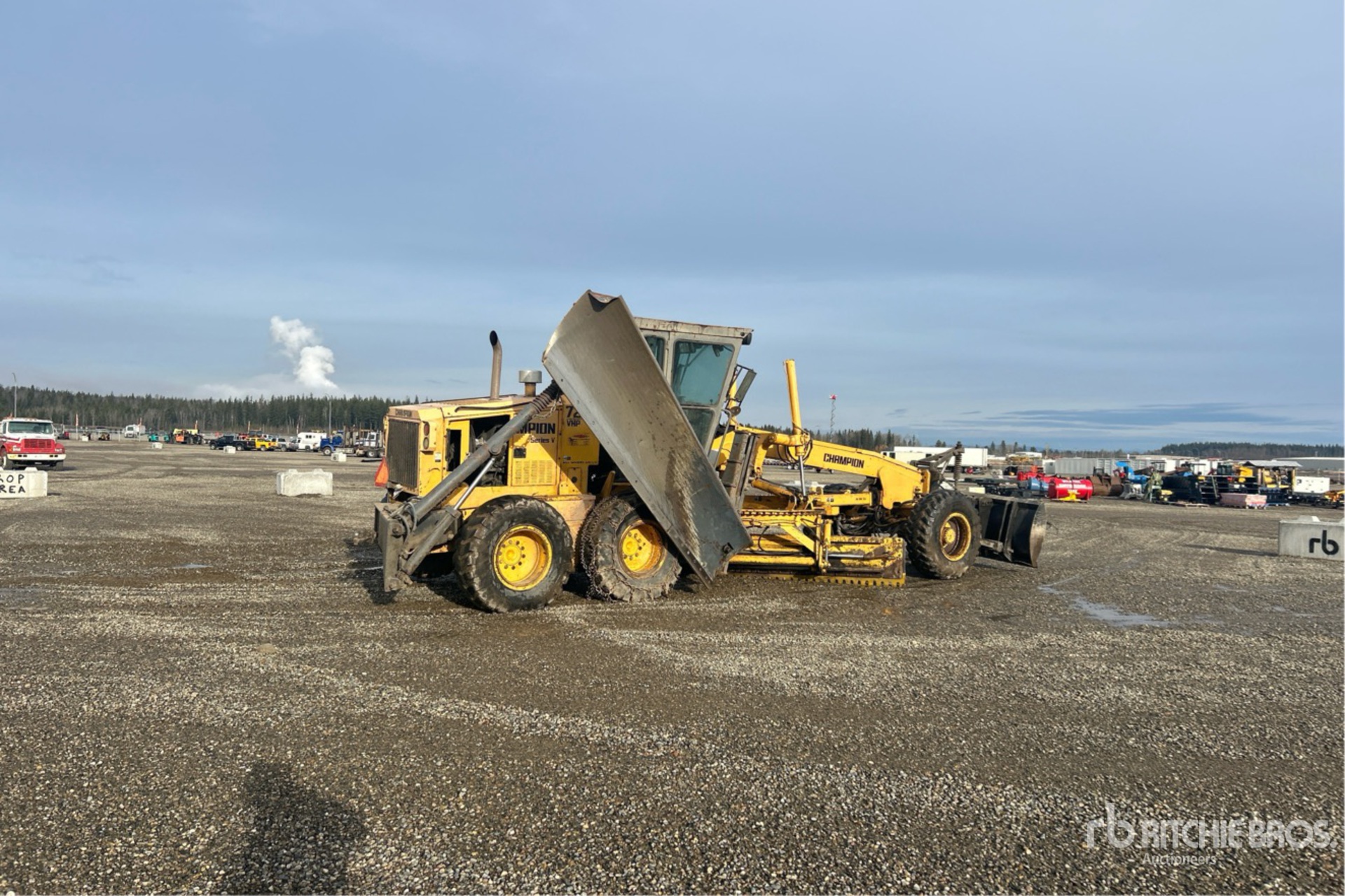 General Appearance with Imagen: esquina trasera derecha