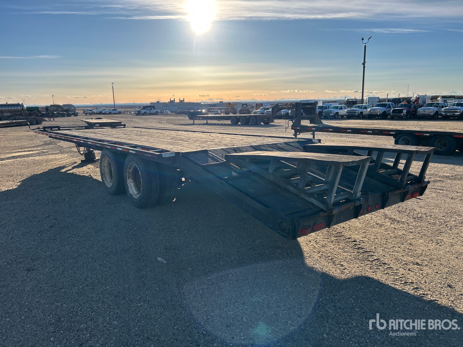 General Appearance with Bild, Ecke hinten links