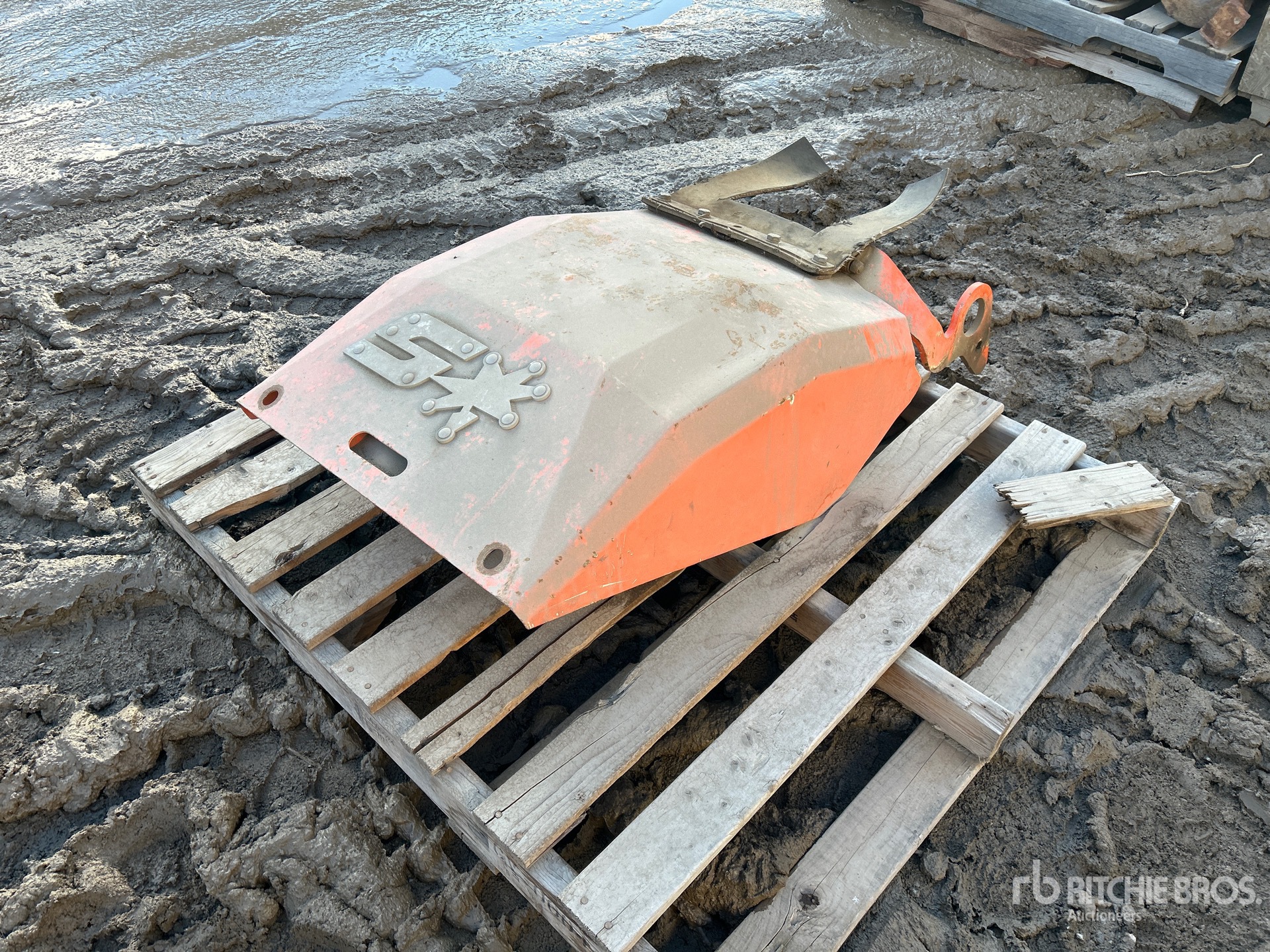 General Appearance with Bild, Ecke hinten rechts