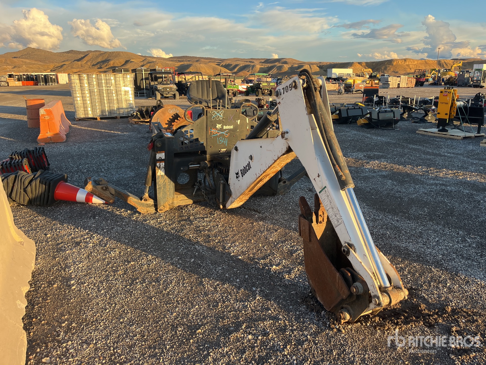 General Appearance with Bild, Ecke vorne rechts