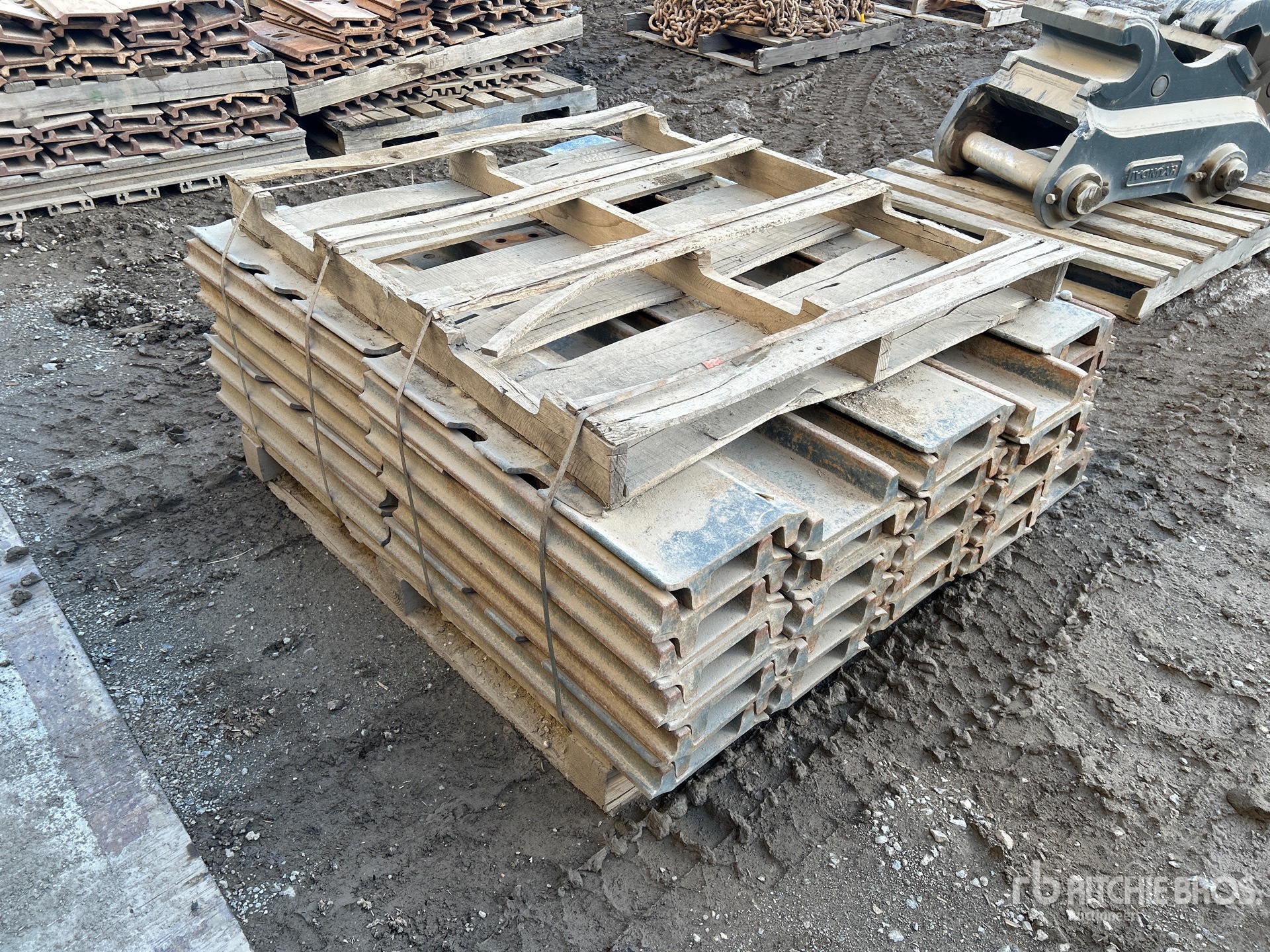 General Appearance with Foto, angolo anteriore sinistro