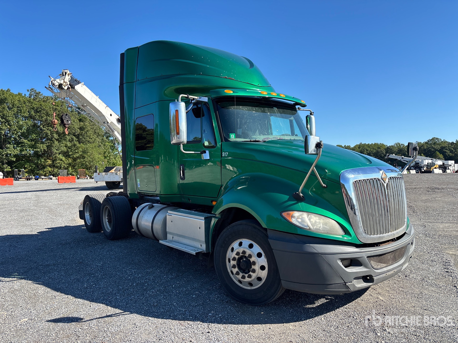 General Appearance with Bild, Ecke vorne rechts