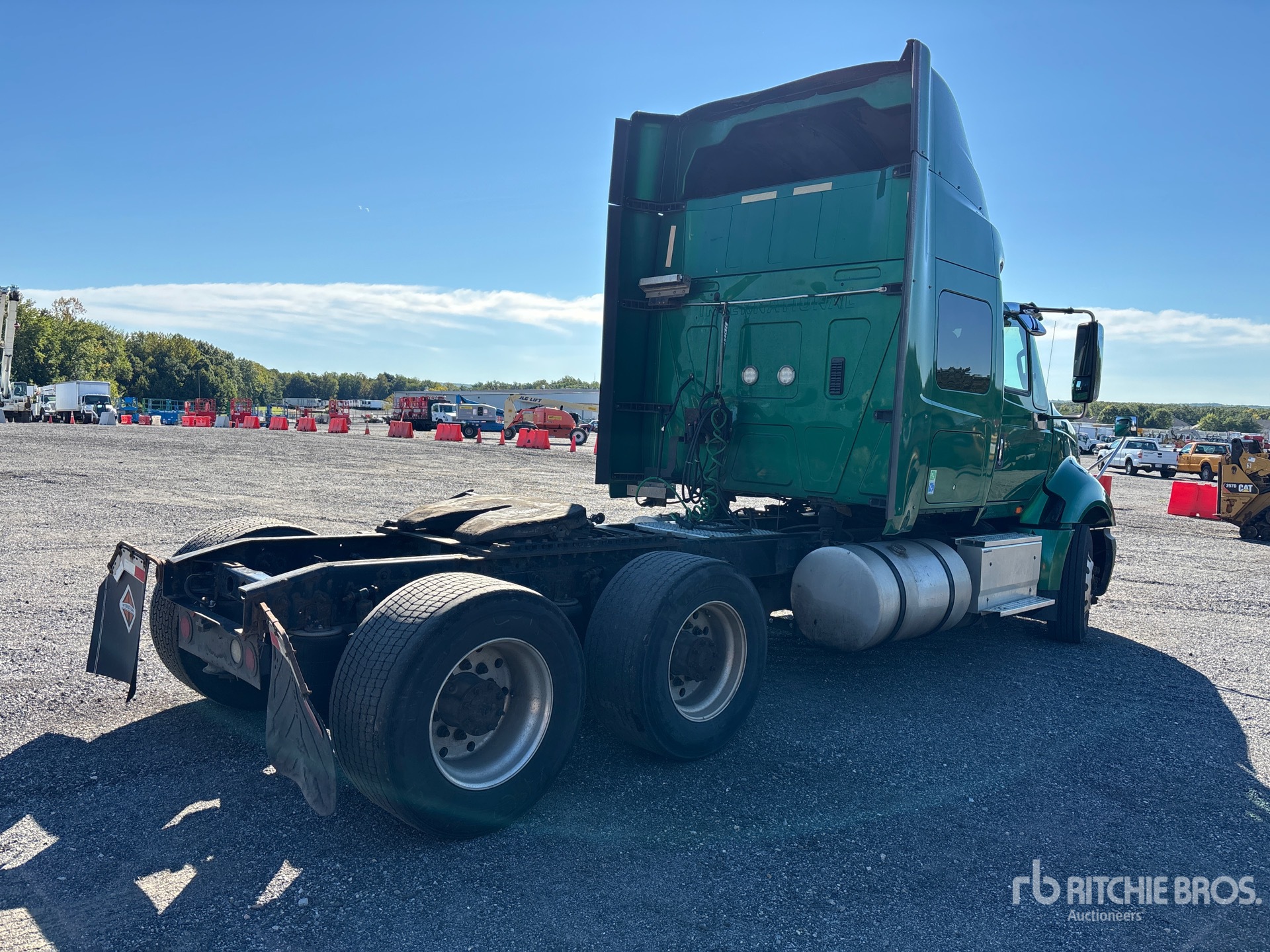 General Appearance with Bild, Ecke hinten rechts