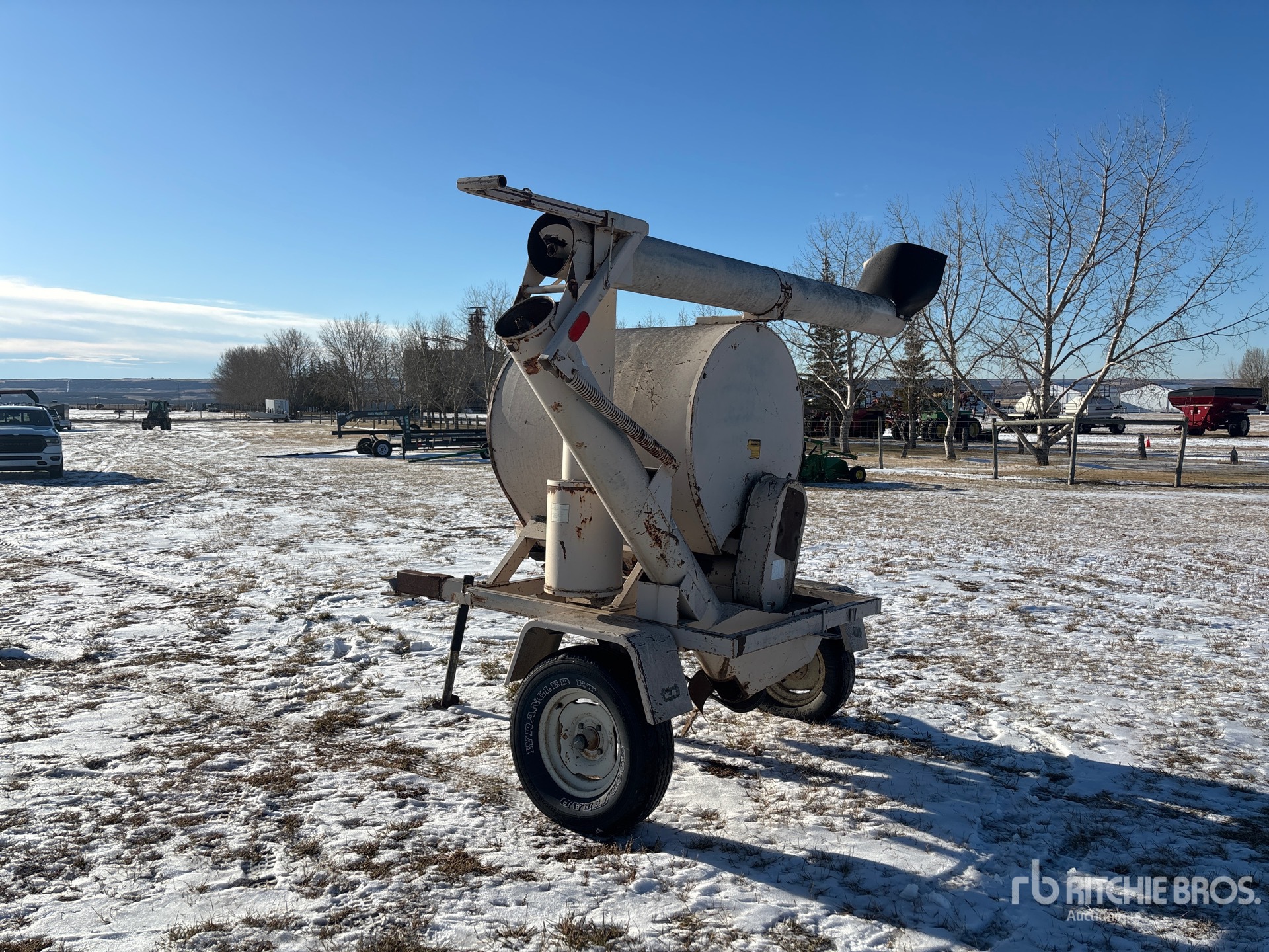 General Appearance with Bild, Ecke hinten links