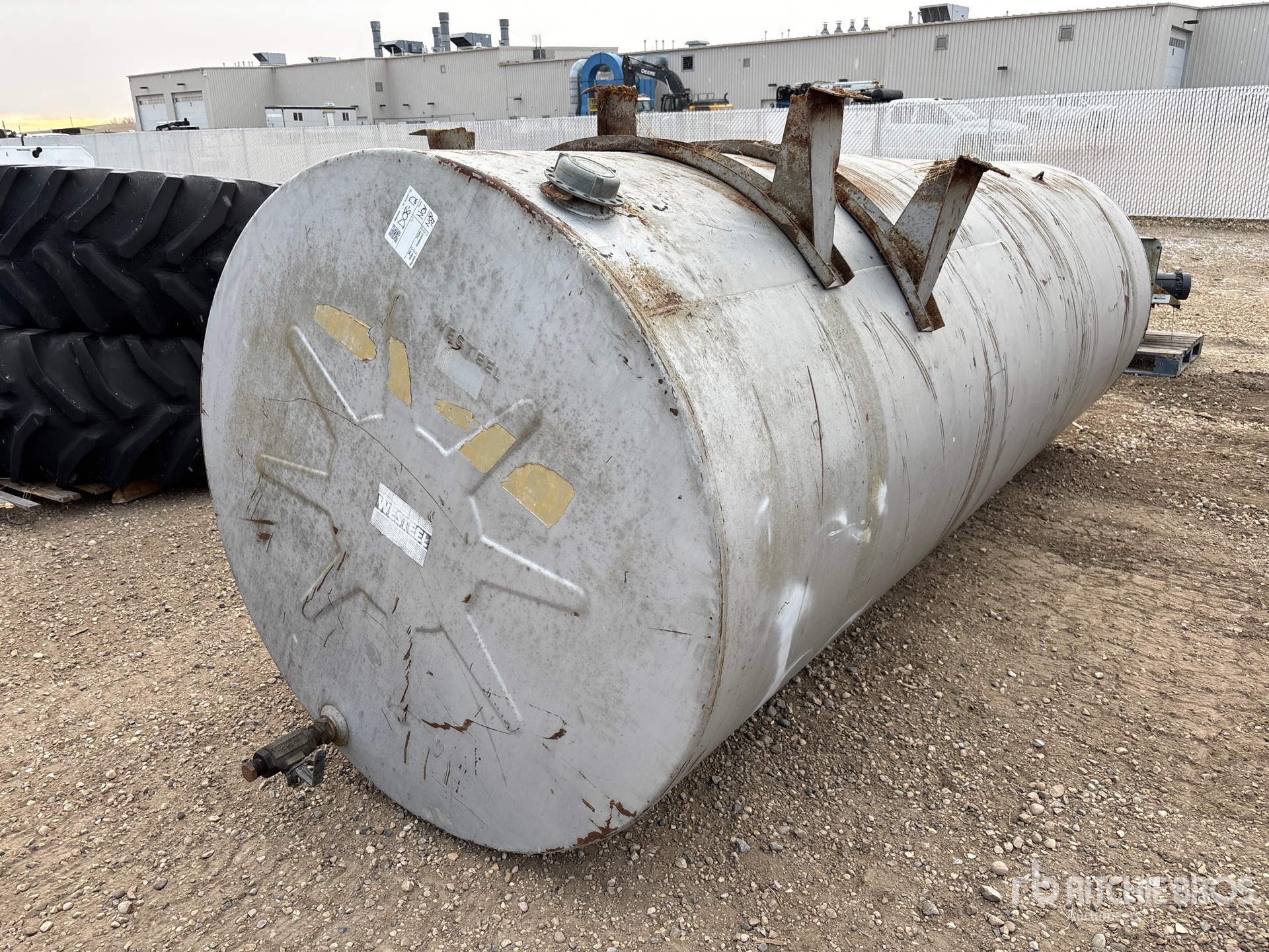 General Appearance with Bild, Ecke vorne links