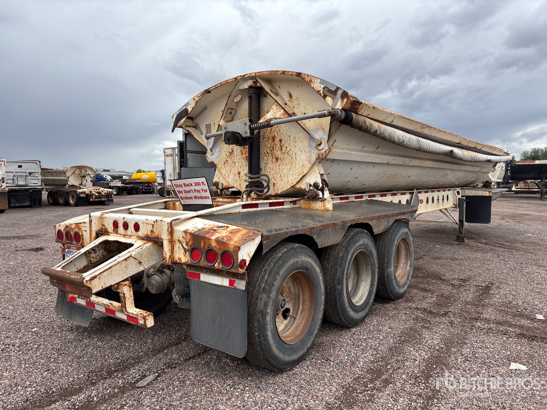 General Appearance with Imagen: esquina trasera derecha