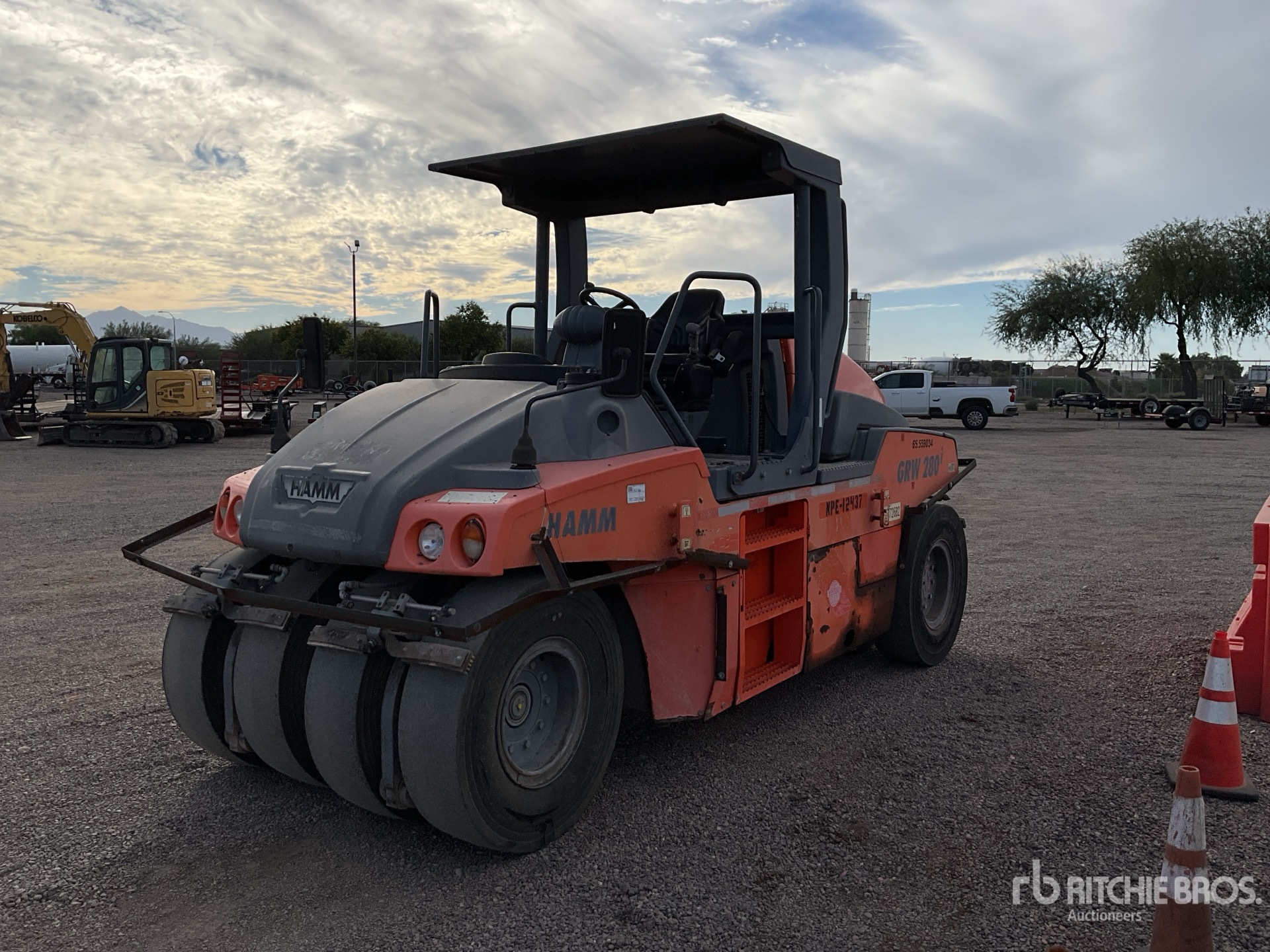 General Appearance with Featured Photo