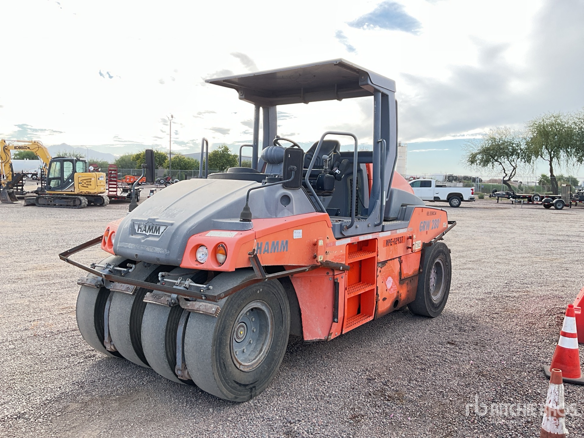 General Appearance with Picture, Left Front Corner