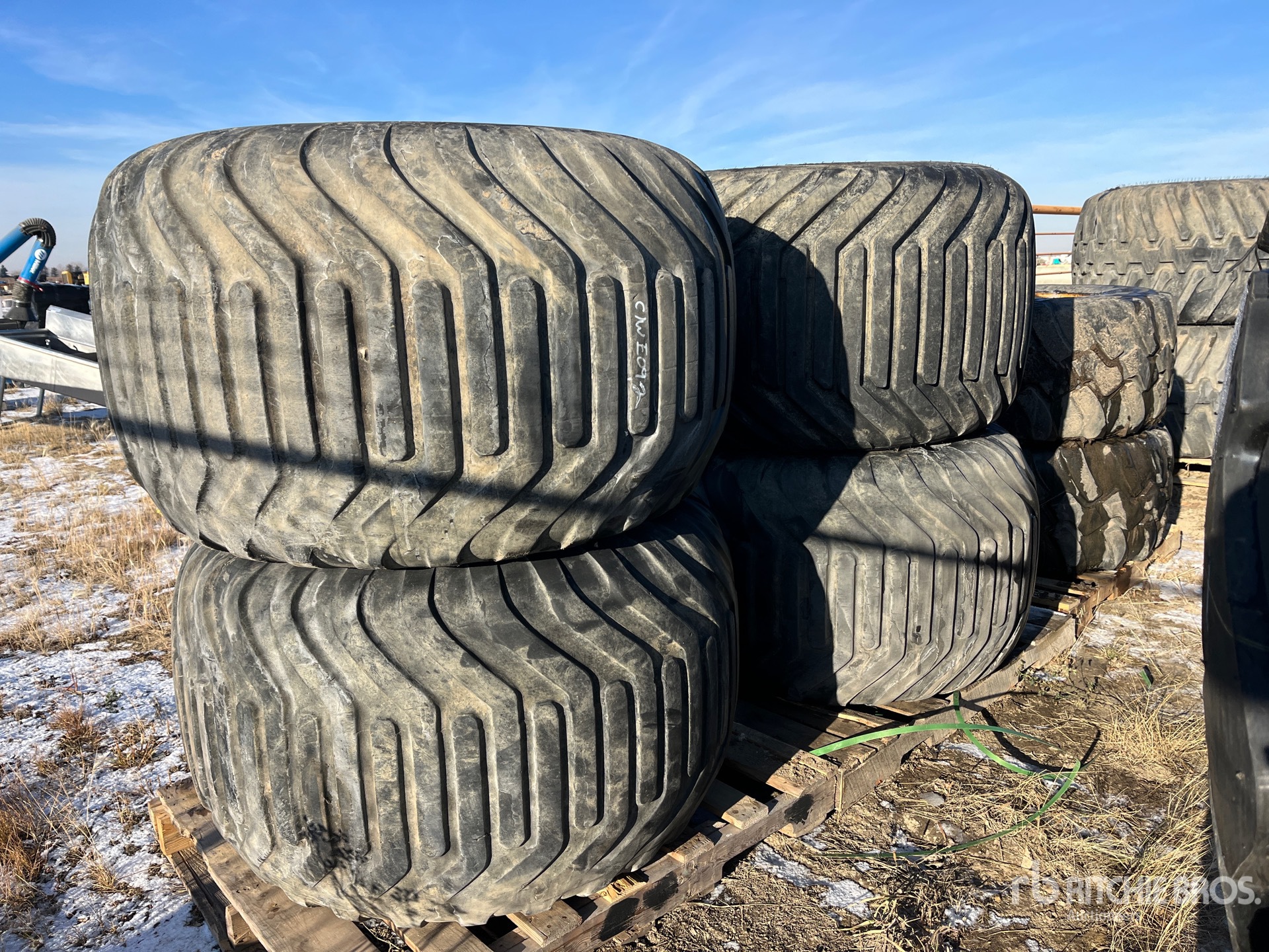 Aspect général with Image, coin arrière droit