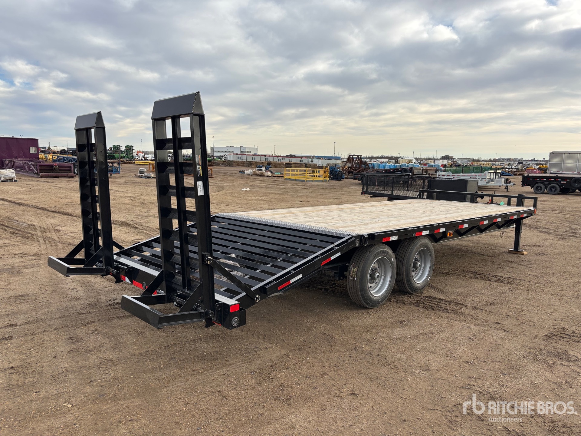 General Appearance with Bild, Ecke hinten rechts